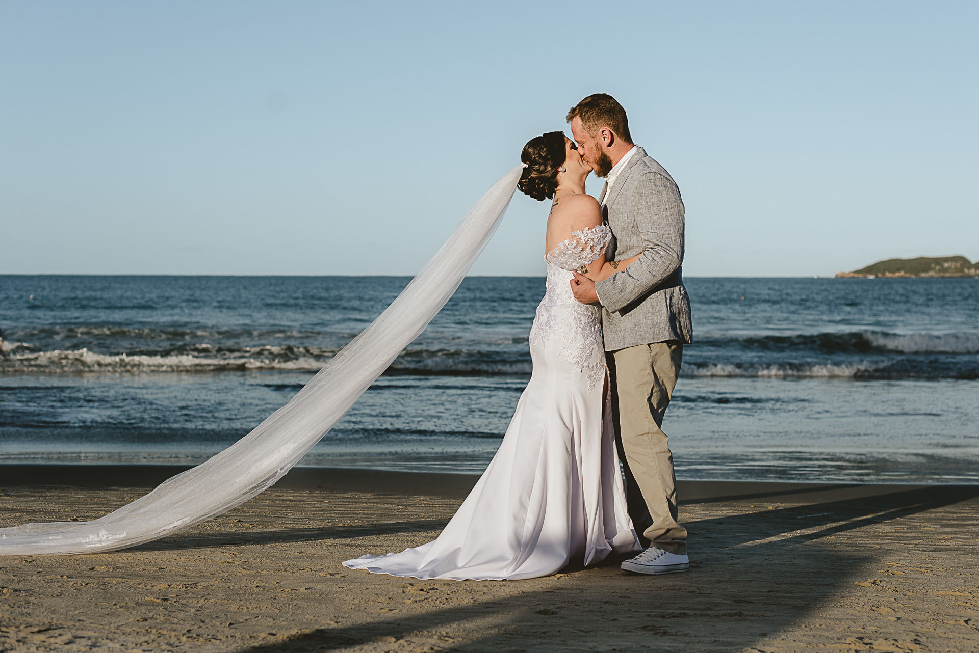 Foto Casamento na Praia dos Ingleses em Floripa - Dabilla e Adolfo- Pé na areia - Imagem 27