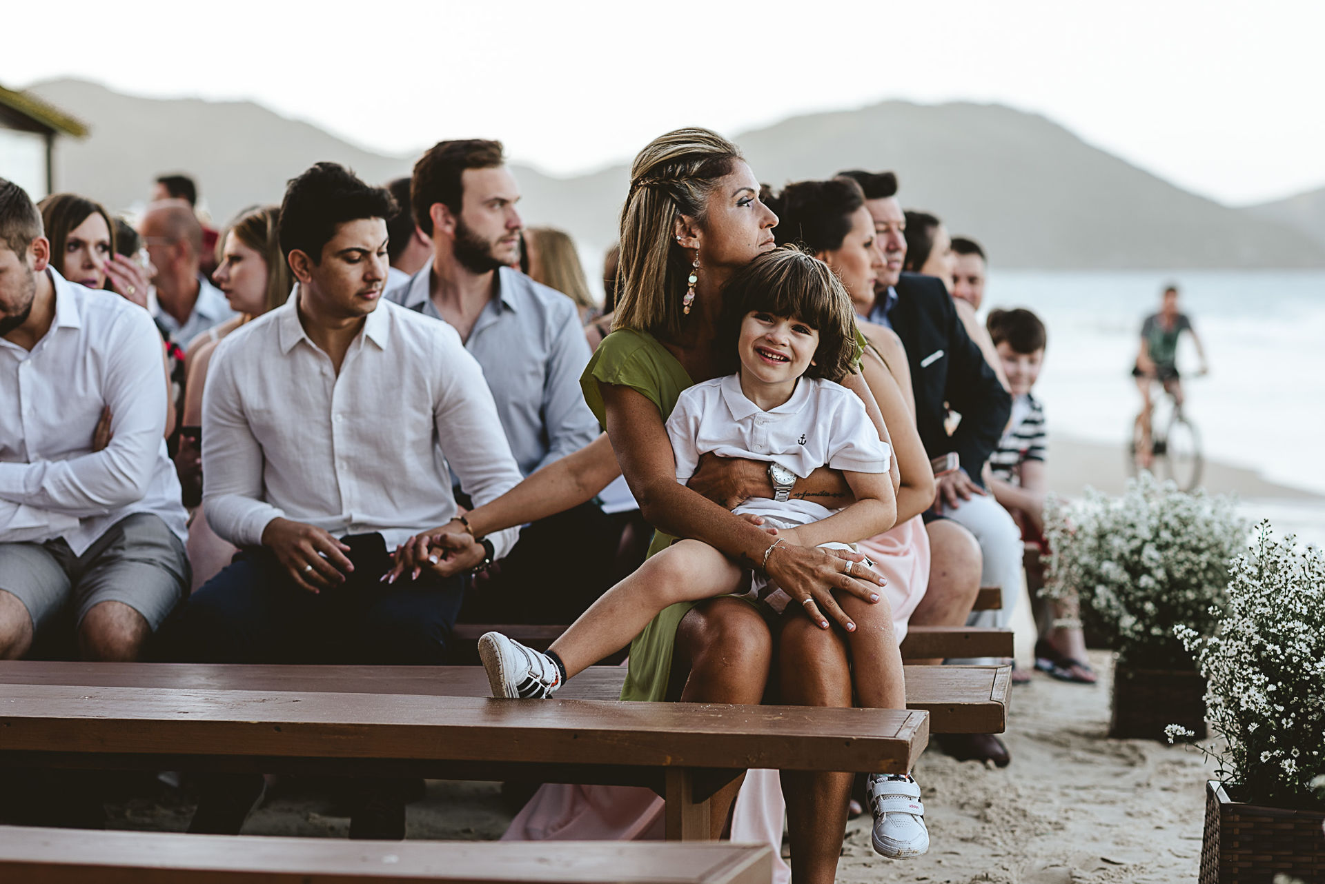 Foto Casamento na Praia dos Ingleses em Floripa - Dabilla e Adolfo- Pé na areia - Imagem 32