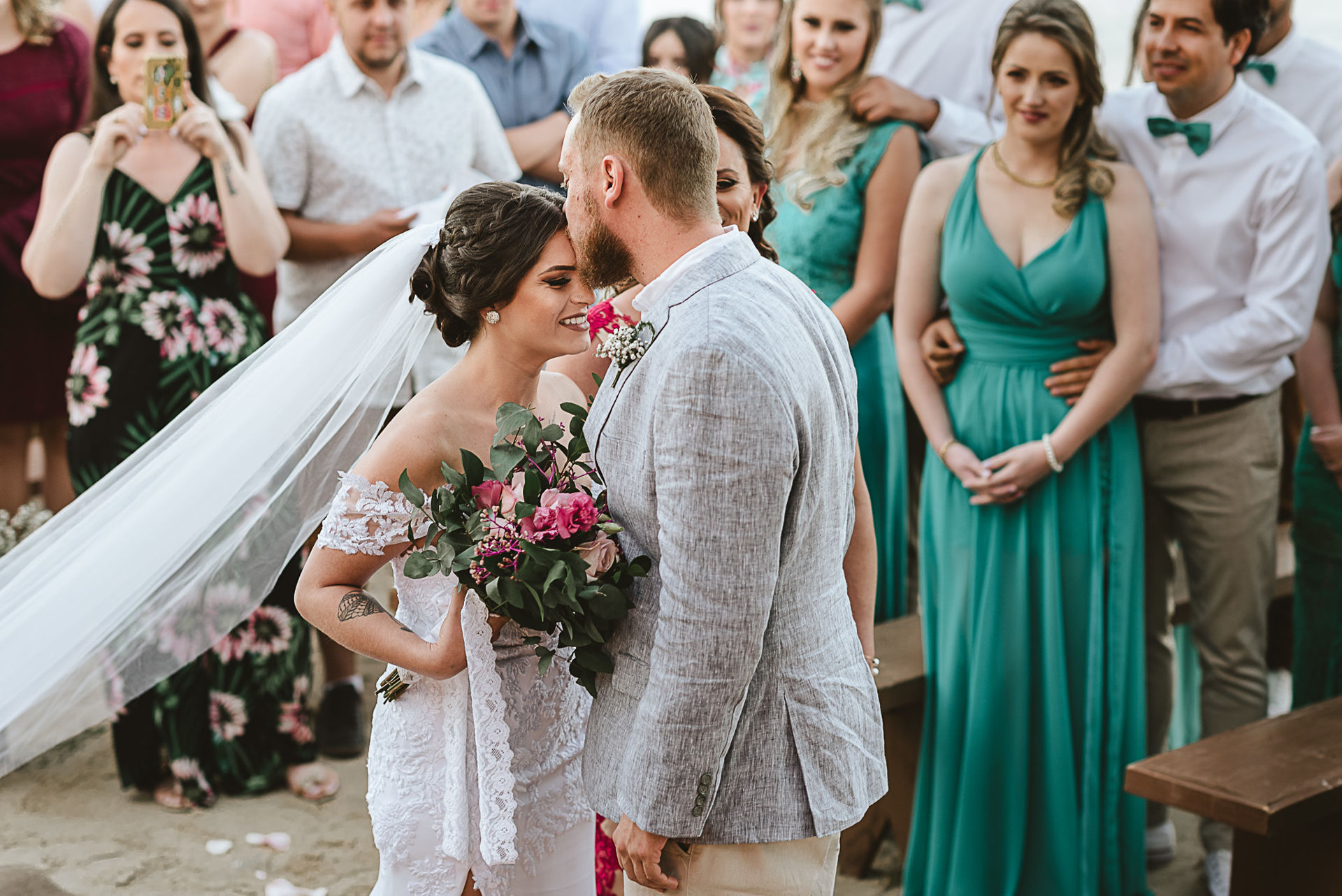 Foto Casamento na Praia dos Ingleses em Floripa - Dabilla e Adolfo- Pé na areia - Imagem 43