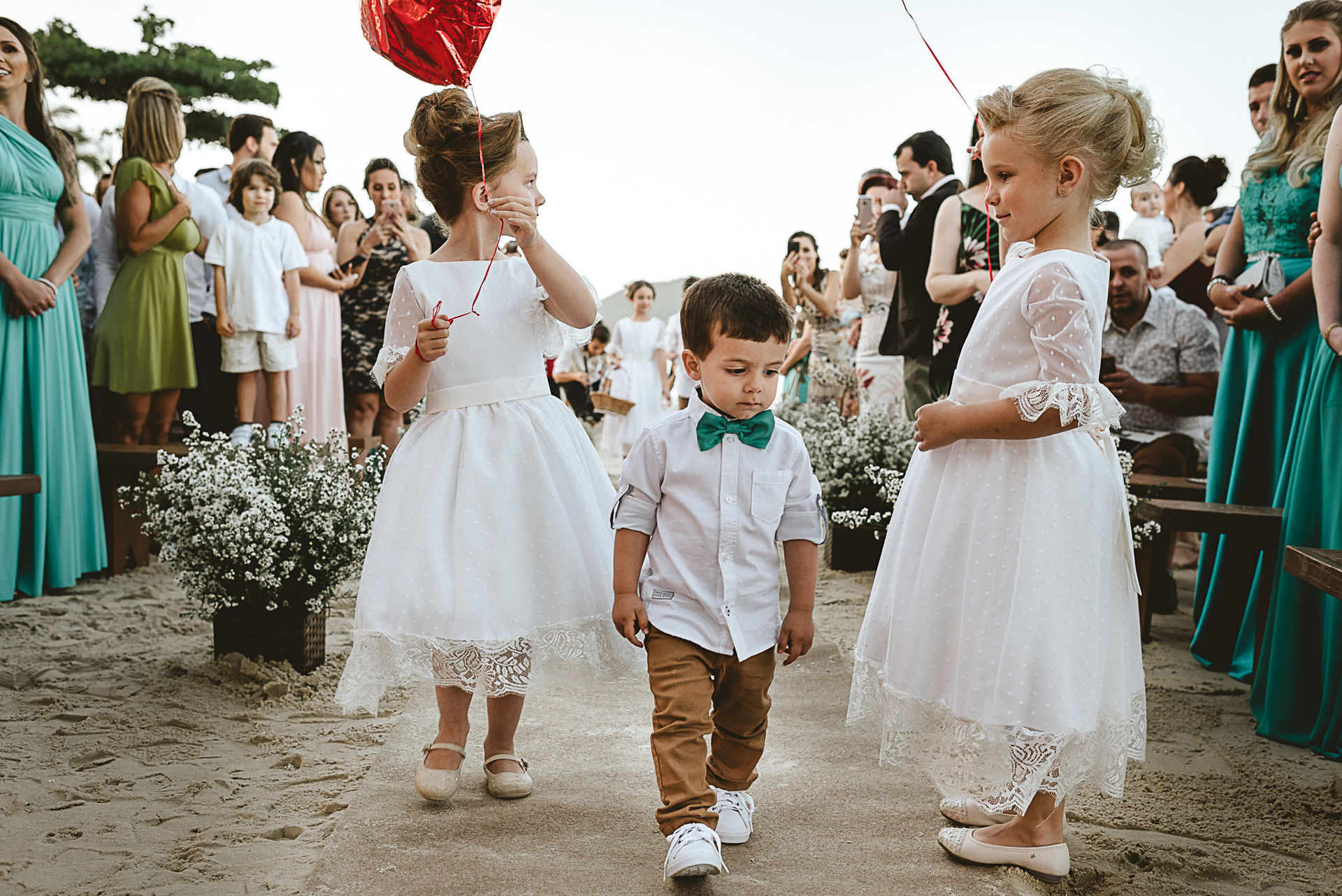 Foto Casamento na Praia dos Ingleses em Floripa - Dabilla e Adolfo- Pé na areia - Imagem 39