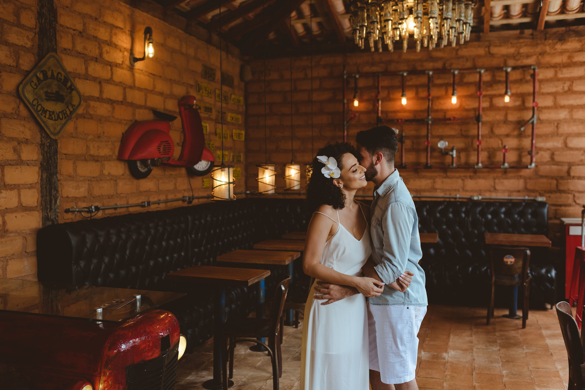Foto Pré-wedding em Pirenópolis na Garagem Comedoria e Mirante do Ventilador Foto Pré-wedding em Pirenópolis na Garagem Comedoria e Mirante do Ventilador - Imagem 5