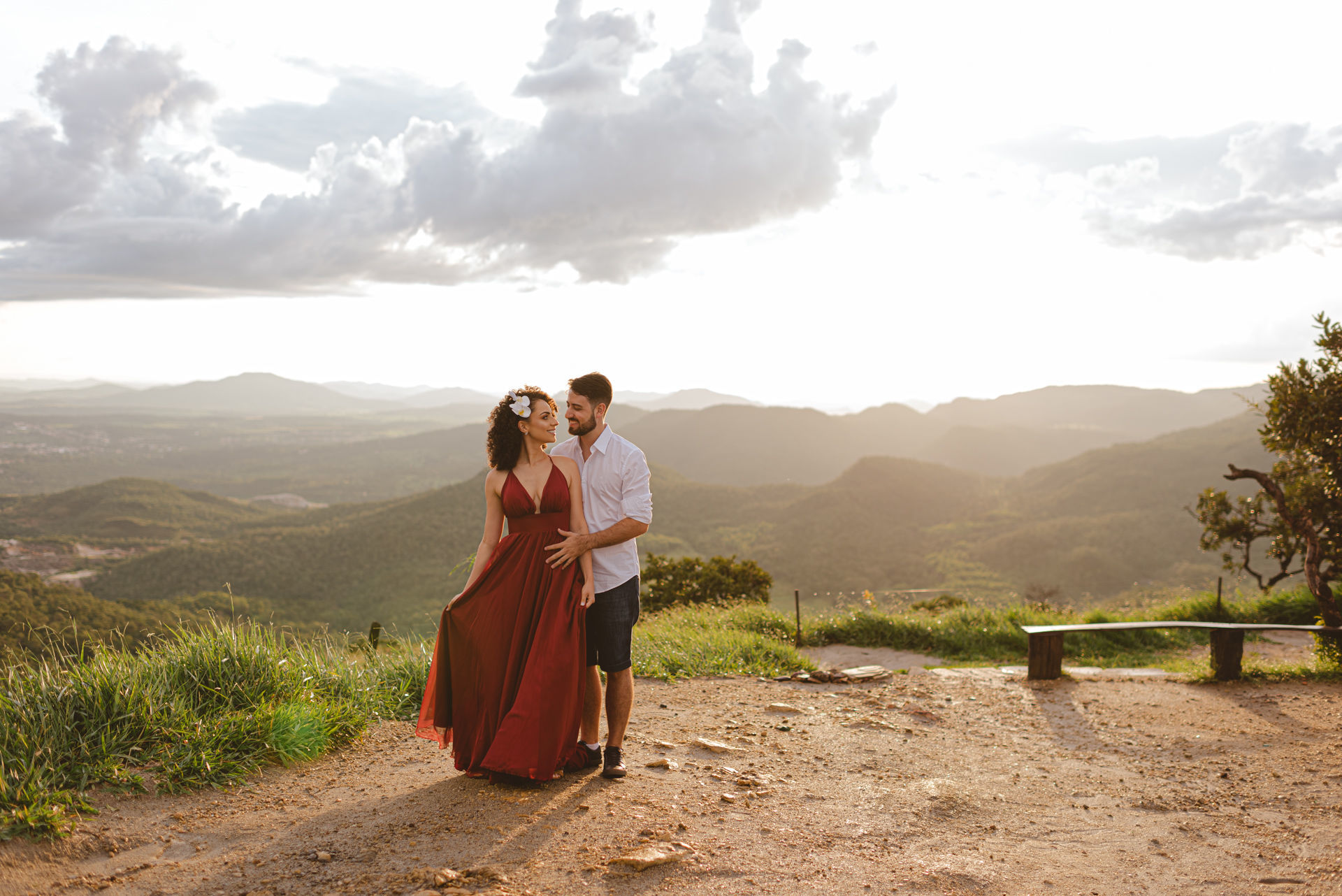 Foto Pré-wedding em Pirenópolis - Garagem Comedoria e Mirante do Ventilador - Nathália e Murilo - Parte II Foto Pré-wedding em Pirenópolis - Garagem Comedoria e Mirante do Ventilador - Nathália e Murilo - Parte II - Imagem 1