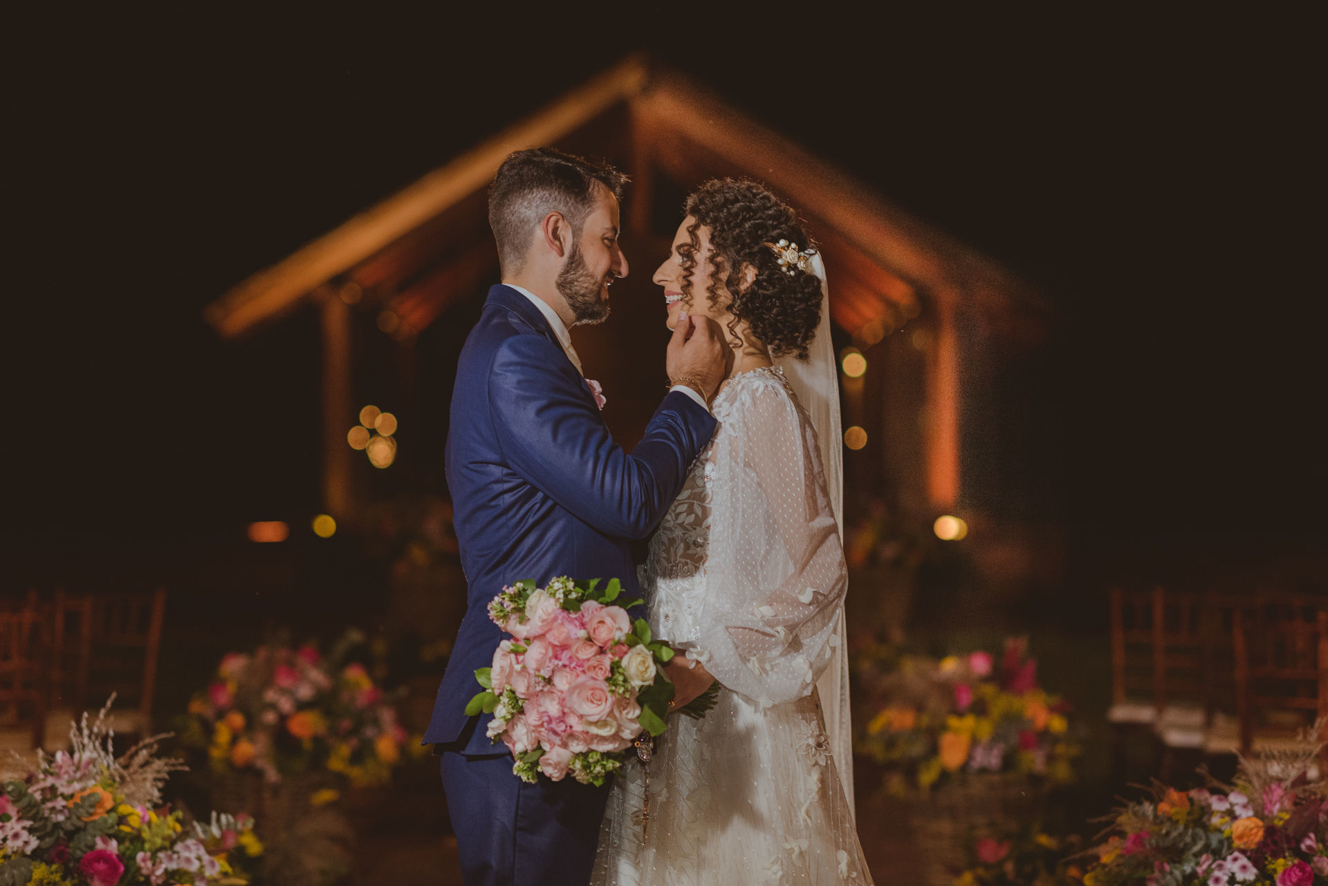 Foto Casamento externo na Fazenda Nova Conceição Go em fim de tarde - Nathália e Murilo Foto Casamento externo na Fazenda Nova Conceição Go em fim de tarde - Nathália e Murilo - Imagem 68
