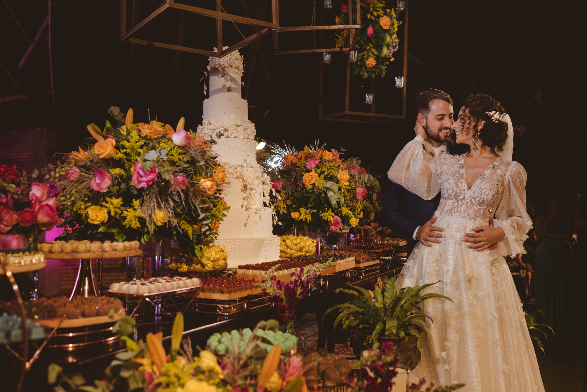 Foto Casamento externo na Fazenda Nova Conceição Go em fim de tarde - Nathália e Murilo Foto Casamento externo na Fazenda Nova Conceição Go em fim de tarde - Nathália e Murilo - Imagem 92