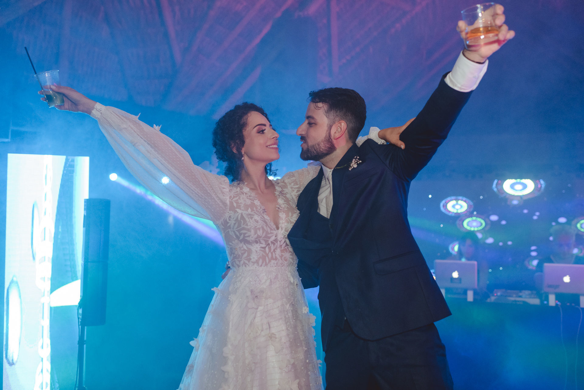 Foto Casamento externo na Fazenda Nova Conceição Go em fim de tarde - Nathália e Murilo Foto Casamento externo na Fazenda Nova Conceição Go em fim de tarde - Nathália e Murilo - Imagem 123