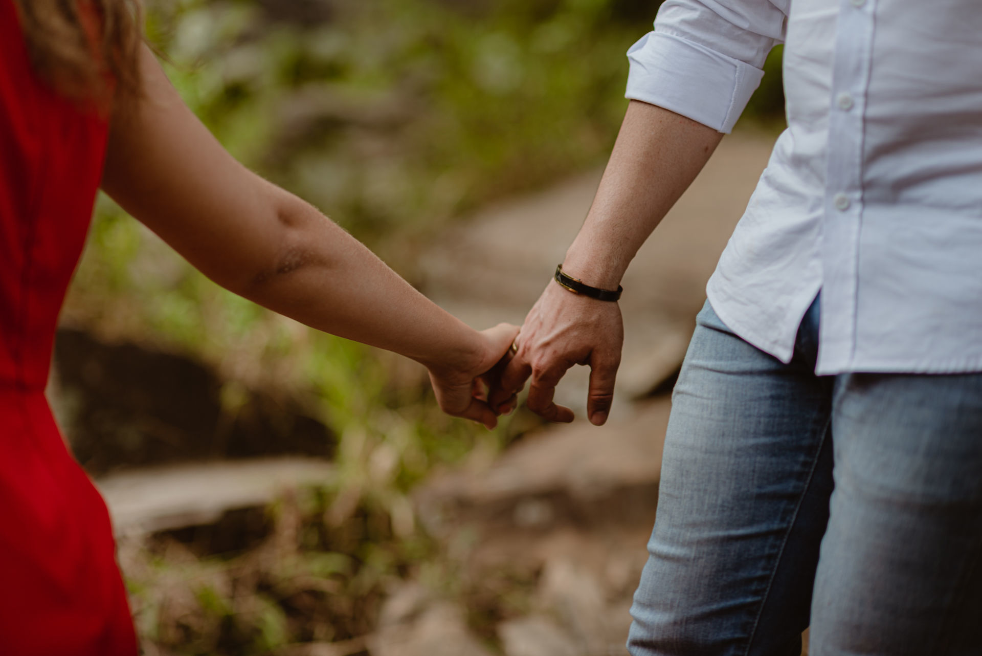 Foto Pré-wedding na Cachoeira em Salto de Corumbá em fim de tarde - Imagem 15