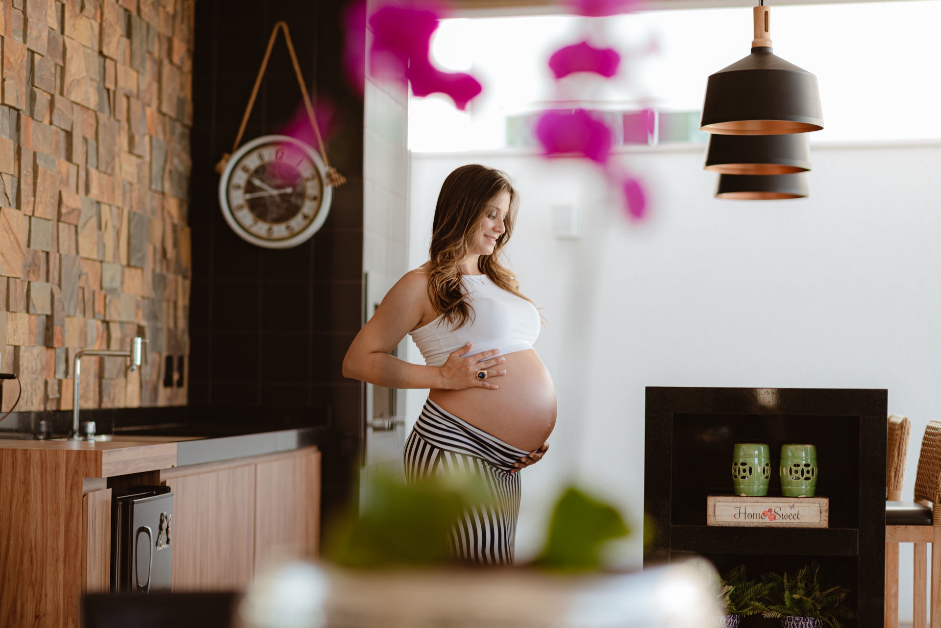Foto Lifestyle de Gestante feito em Casa - Imagem 16