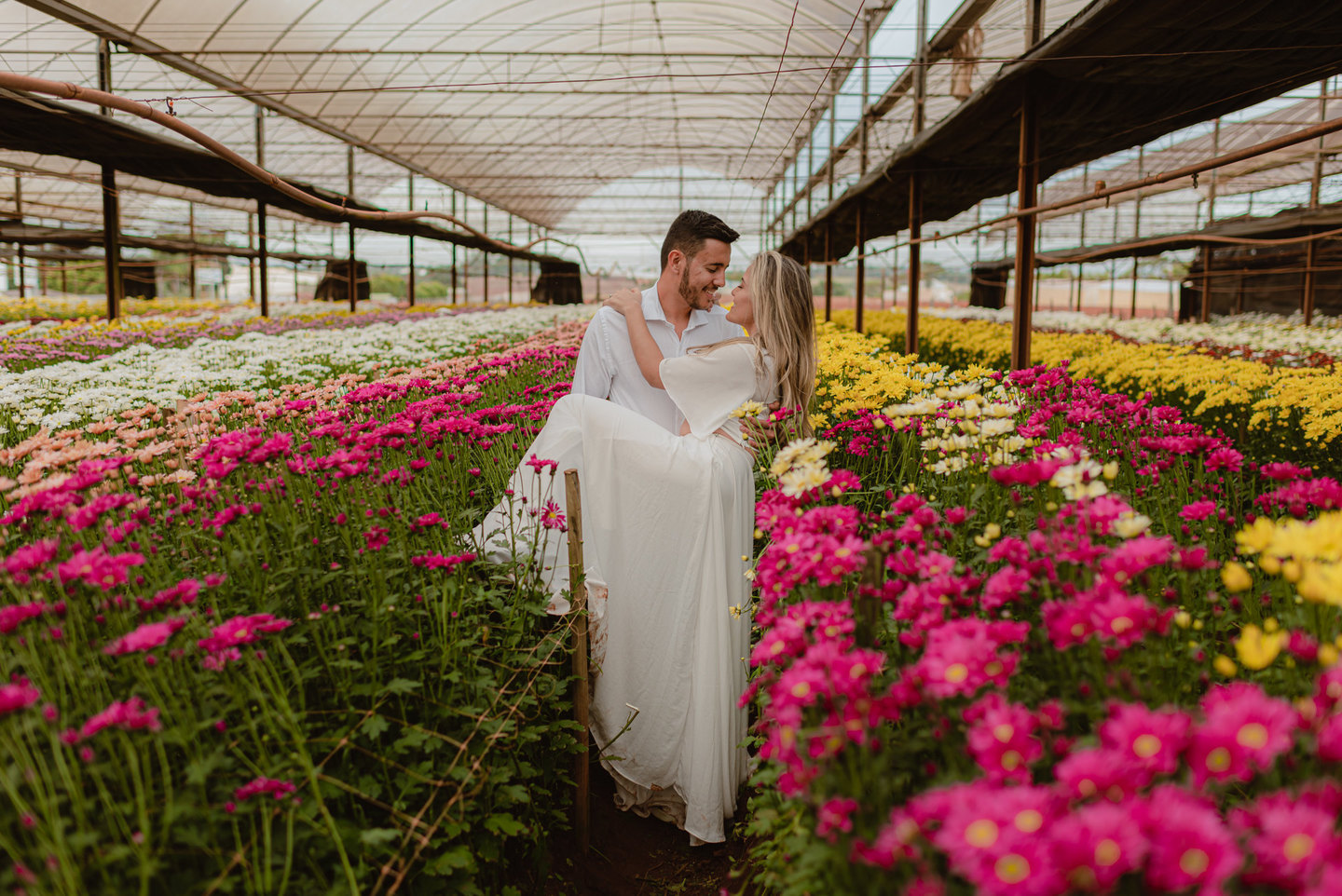Sete dicas imperdíveis para fazer um Ensaio fotográfico de casal em Holambra - Por que fazer um destination pré-wedding é tão importante? Sete dicas imperdíveis para fazer um Ensaio fotográfico de casal em Holambra - Por que fazer um destination pré-wedding é tão importante?
