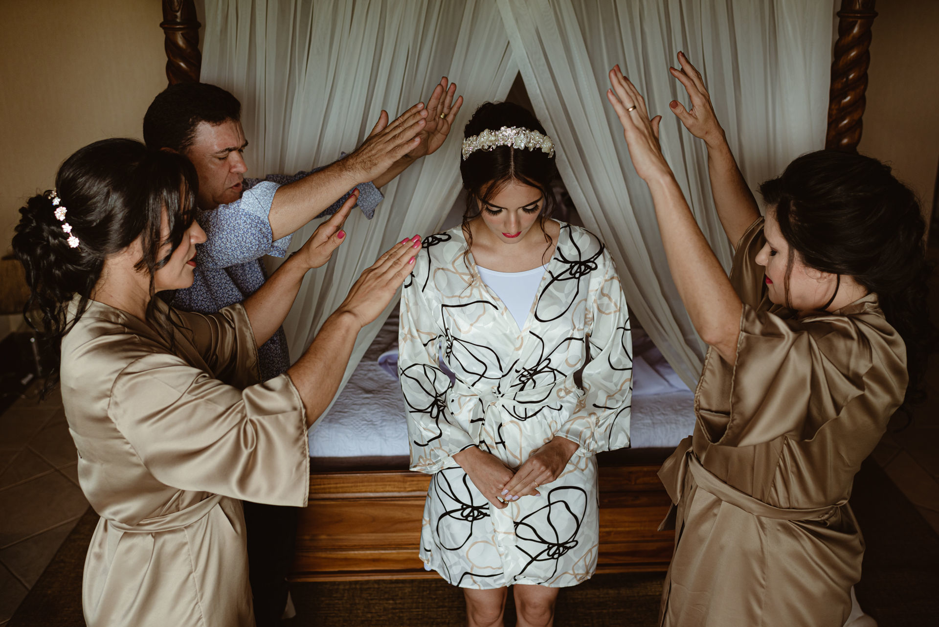 Foto Casamento no Campo em fim de tarde na Fazenda Nova Conceição em Goiás - Imagem 11