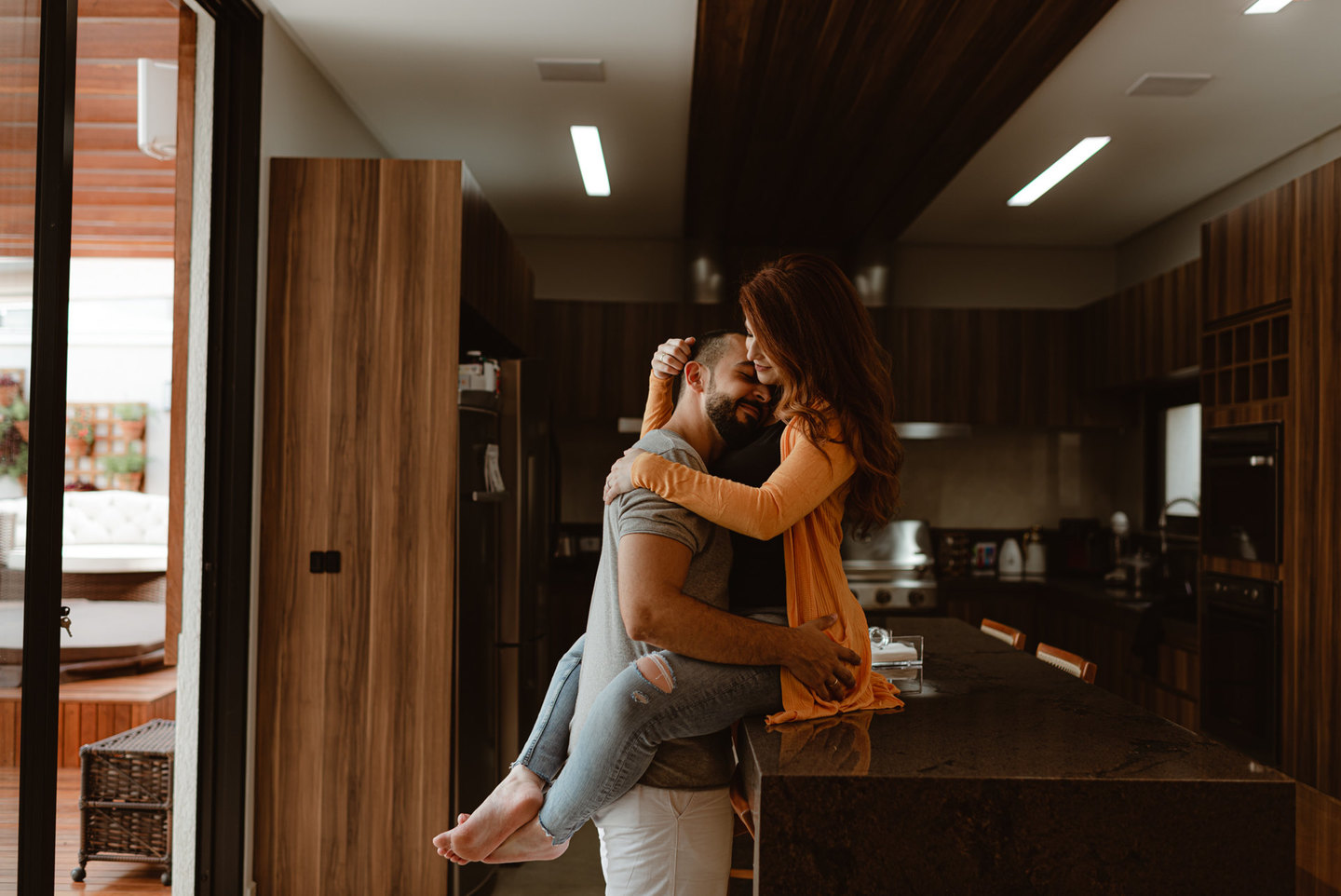 Ensaio Lifestyle: saiba como fazer e por quê escolher este tipo de ensaio fotográfico de Casal descontraído! Raíssa e Diego Ensaio Lifestyle: saiba como fazer e por quê escolher este tipo de ensaio fotográfico de Casal descontraído! Raíssa e Diego