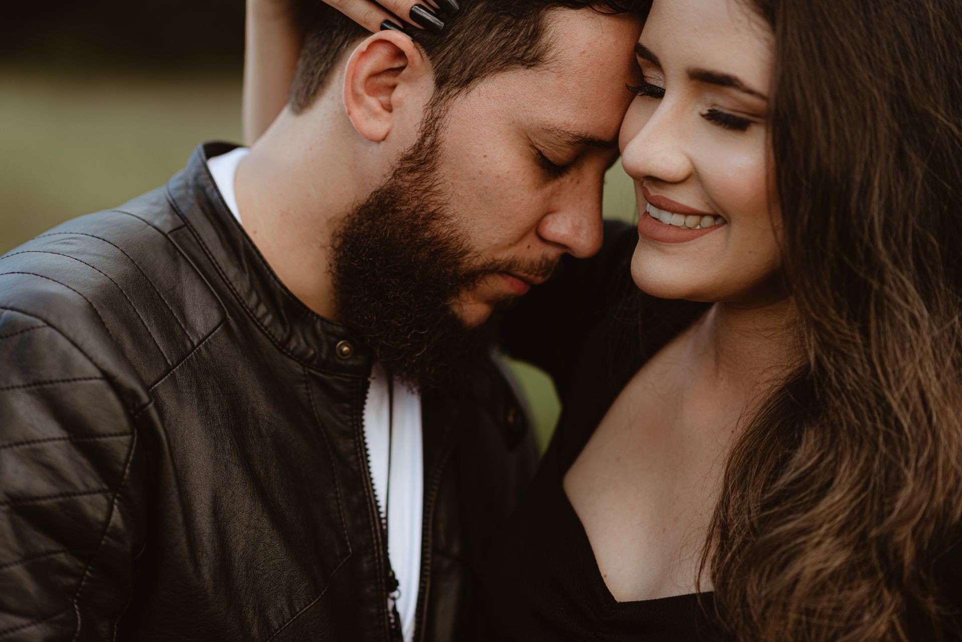 Foto Ensaio de grávida estilo lifestyle com uma moto prá lá de estilosa Foto Ensaio de grávida estilo lifestyle com uma moto prá lá de estilosa - Imagem 2