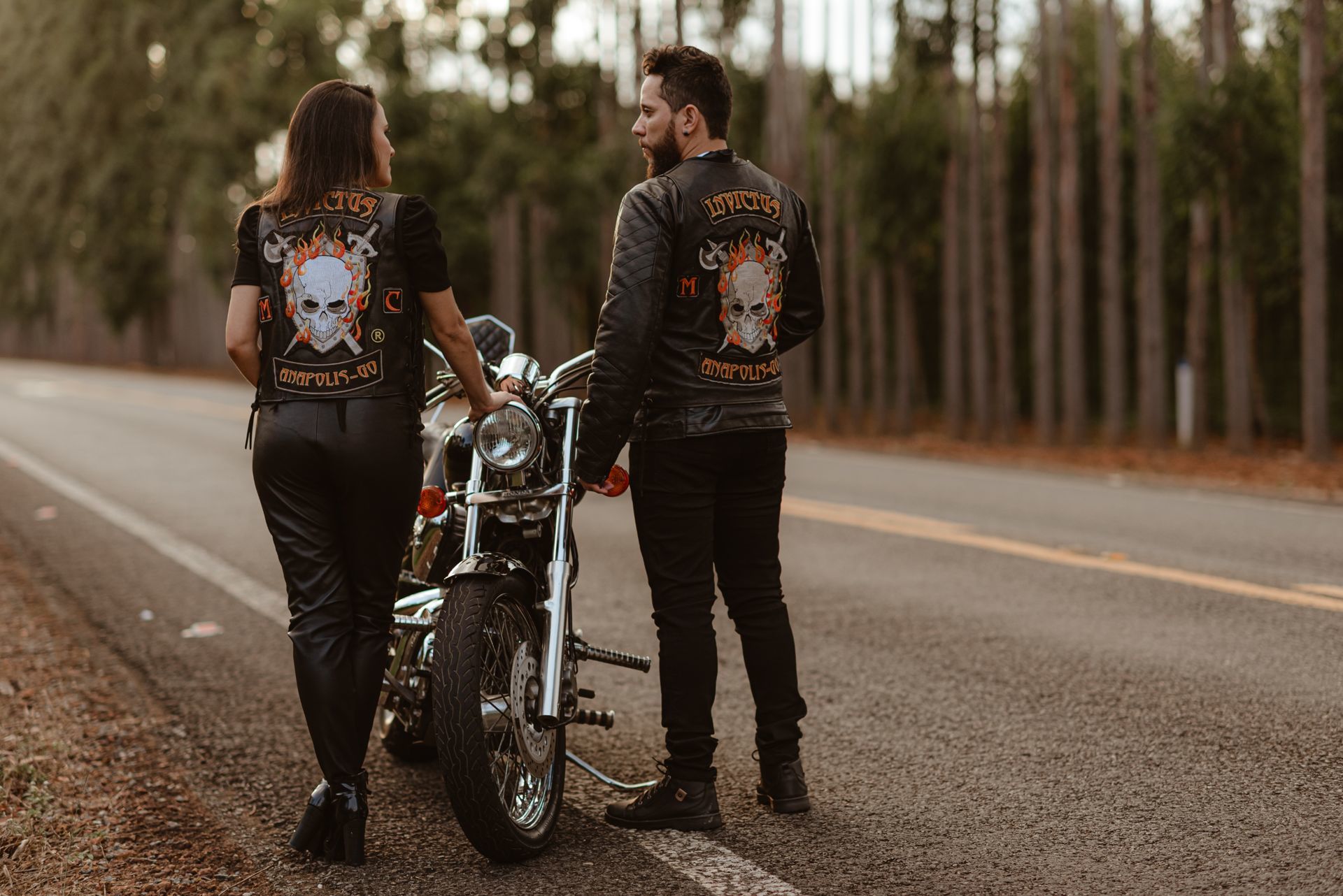 Foto Ensaio de grávida estilo lifestyle com uma moto prá lá de estilosa Foto Ensaio de grávida estilo lifestyle com uma moto prá lá de estilosa - Imagem 13