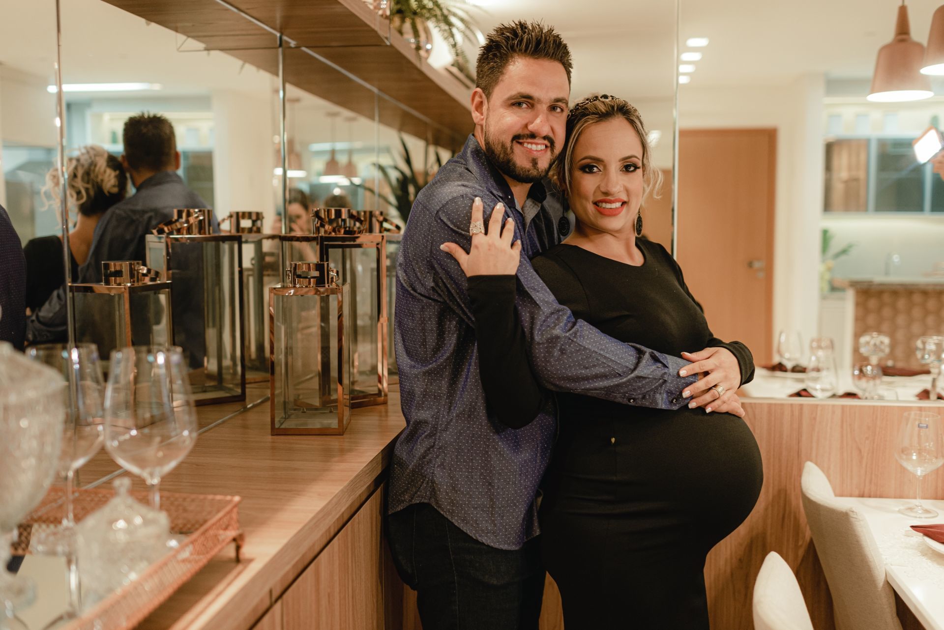 Foto Ensaio de grávida estilo lifestyle em um apartamento decorado Foto Ensaio de grávida estilo lifestyle em um apartamento decorado - Imagem 25