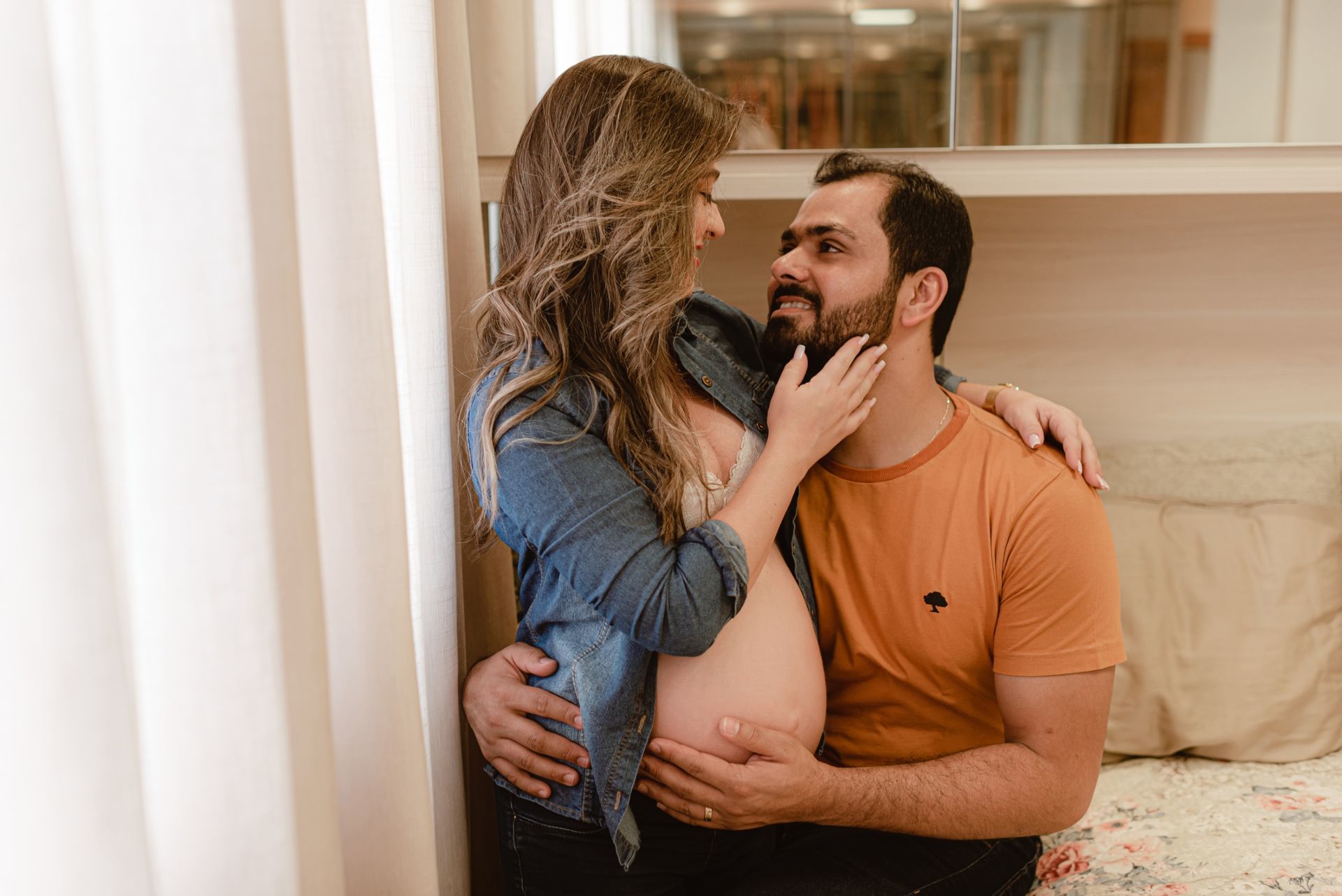 Foto Susu e Rafael à espera de Eloá - Um ensaio lindo lifestyle em casa e na fazenda Foto Susu e Rafael à espera de Eloá - Um ensaio lindo lifestyle em casa e na fazenda - Imagem 4