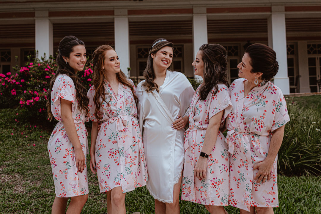 Foto Casamento Clássico com decoração branca e muitas luzinhas - Deborah e Lucas Foto Casamento Clássico com decoração branca e muitas luzinhas - Deborah e Lucas - Imagem 17