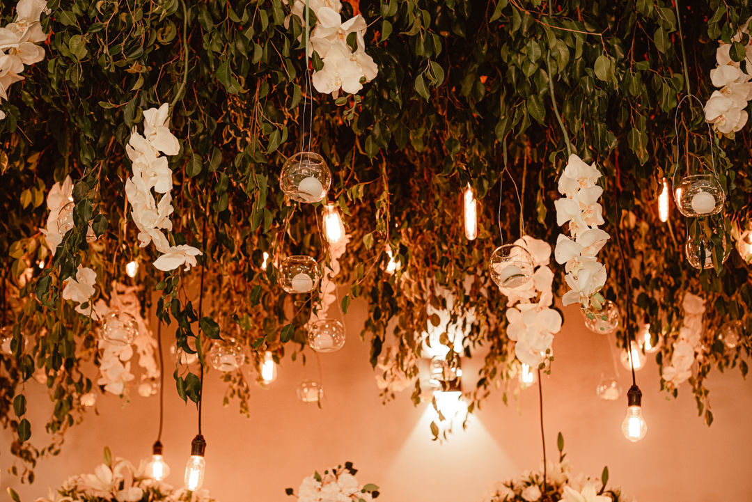 Foto Casamento Clássico com decoração branca e muitas luzinhas - Deborah e Lucas Foto Casamento Clássico com decoração branca e muitas luzinhas - Deborah e Lucas - Imagem 31
