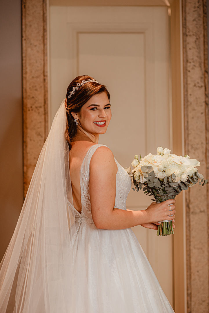 Foto Casamento Clássico com decoração branca e muitas luzinhas - Deborah e Lucas Foto Casamento Clássico com decoração branca e muitas luzinhas - Deborah e Lucas - Imagem 38