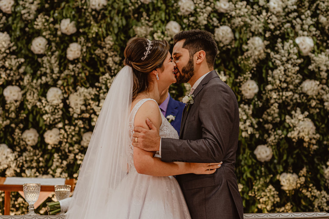 Foto Casamento Clássico com decoração branca e muitas luzinhas - Deborah e Lucas Foto Casamento Clássico com decoração branca e muitas luzinhas - Deborah e Lucas - Imagem 89