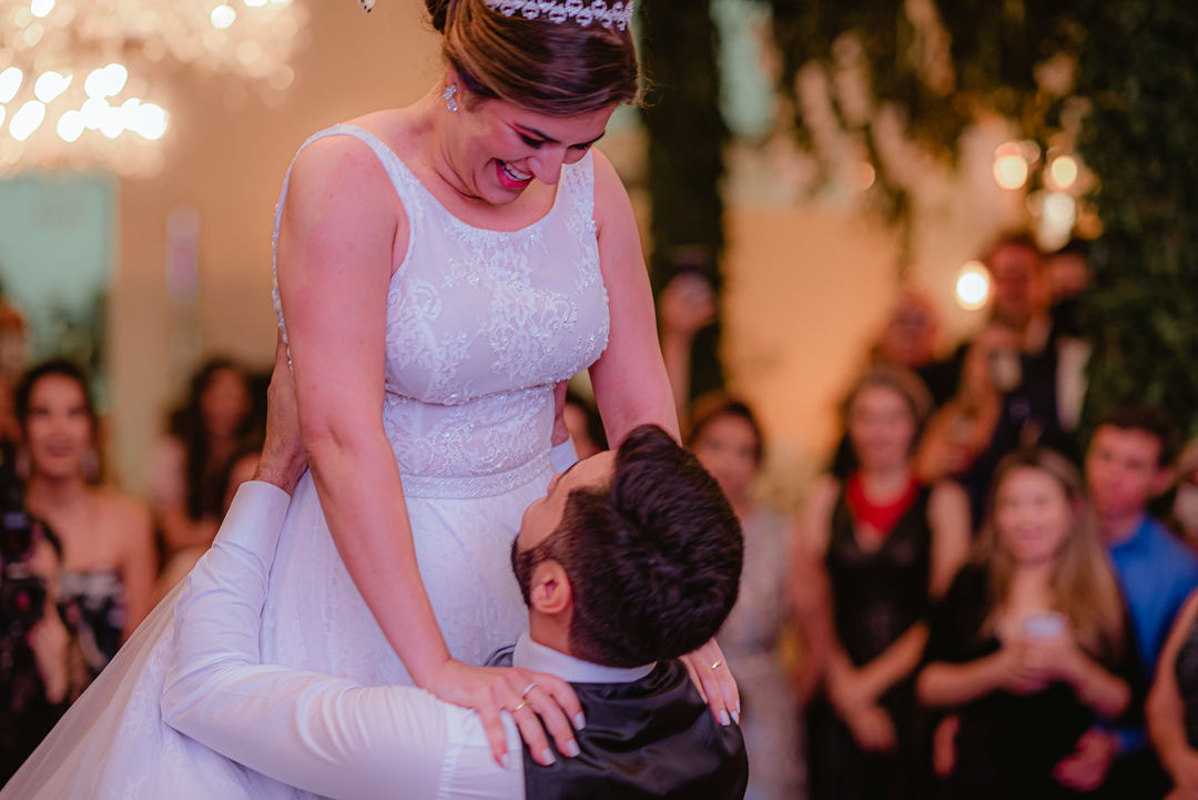 Foto Casamento Clássico com decoração branca e muitas luzinhas - Deborah e Lucas Foto Casamento Clássico com decoração branca e muitas luzinhas - Deborah e Lucas - Imagem 115