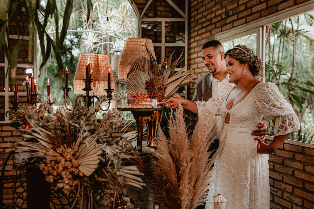 Foto Elopement Wedding boho em fim de tarde de tirar o fôlego - Letícia e Fillipe Foto Elopement Wedding boho em fim de tarde de tirar o fôlego - Letícia e Fillipe - Imagem 49