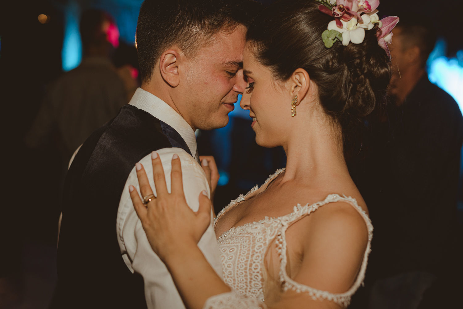 Foto Casamento em fim de tarde cheio de momentos espontâneos na Fazenda Nova Conceição em Goiás - Helena e Diego Foto Casamento em fim de tarde cheio de momentos espontâneos na Fazenda Nova Conceição em Goiás - Helena e Diego - Imagem 125