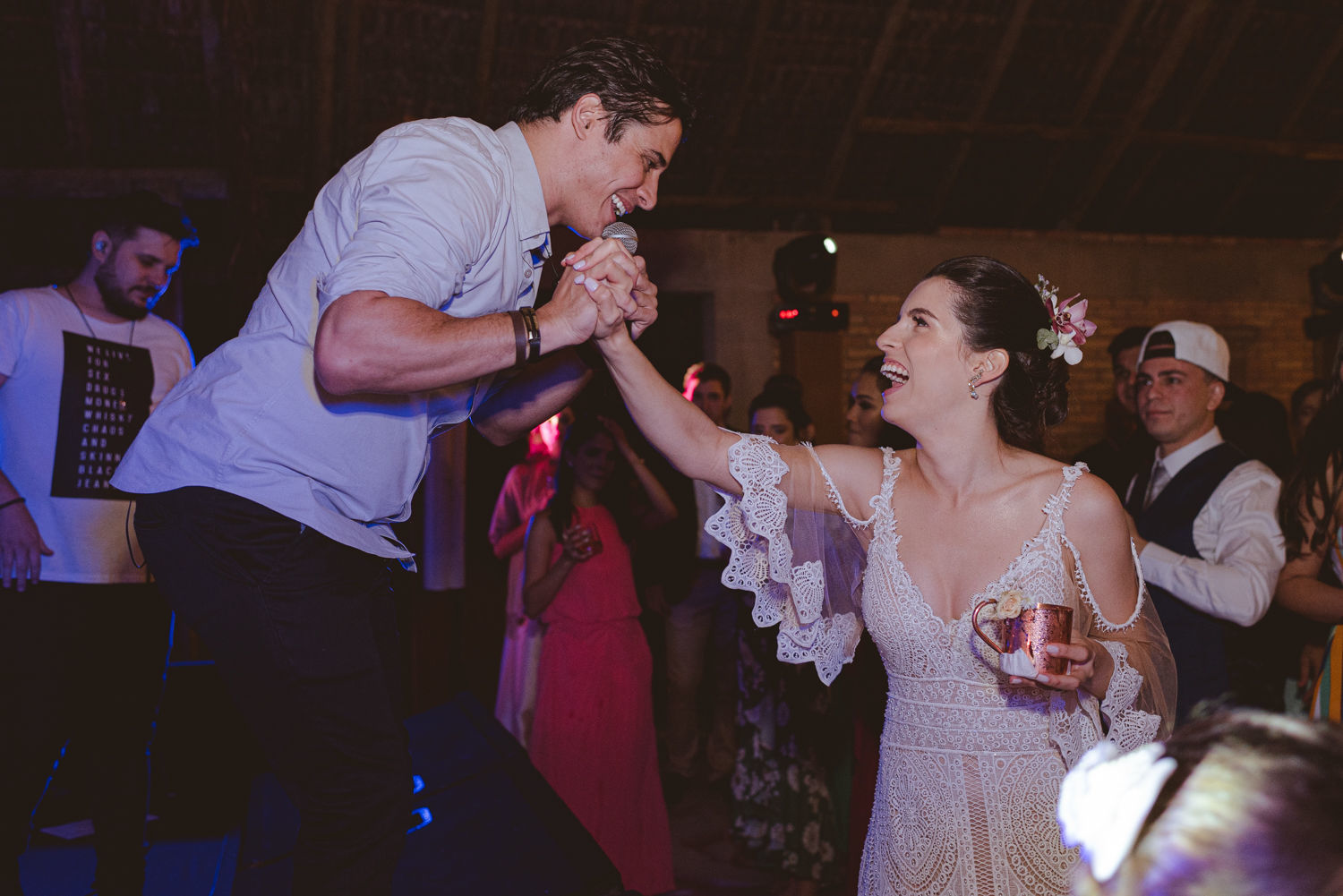 Foto Casamento em fim de tarde cheio de momentos espontâneos na Fazenda Nova Conceição em Goiás - Helena e Diego Foto Casamento em fim de tarde cheio de momentos espontâneos na Fazenda Nova Conceição em Goiás - Helena e Diego - Imagem 132