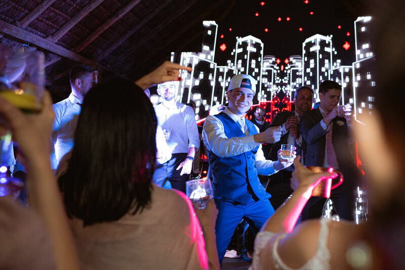 Foto Fazenda Nova Conceição - Casamento em fim de tarde cheio de momentos espontâneos - Helena e Diego - Imagem 83