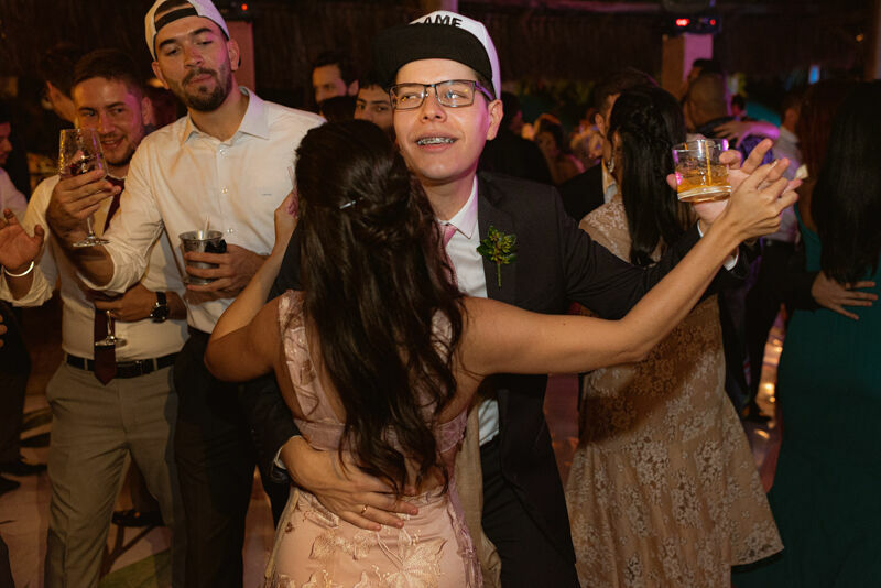 Foto Fazenda Nova Conceição - Casamento em fim de tarde cheio de momentos espontâneos - Helena e Diego - Imagem 79