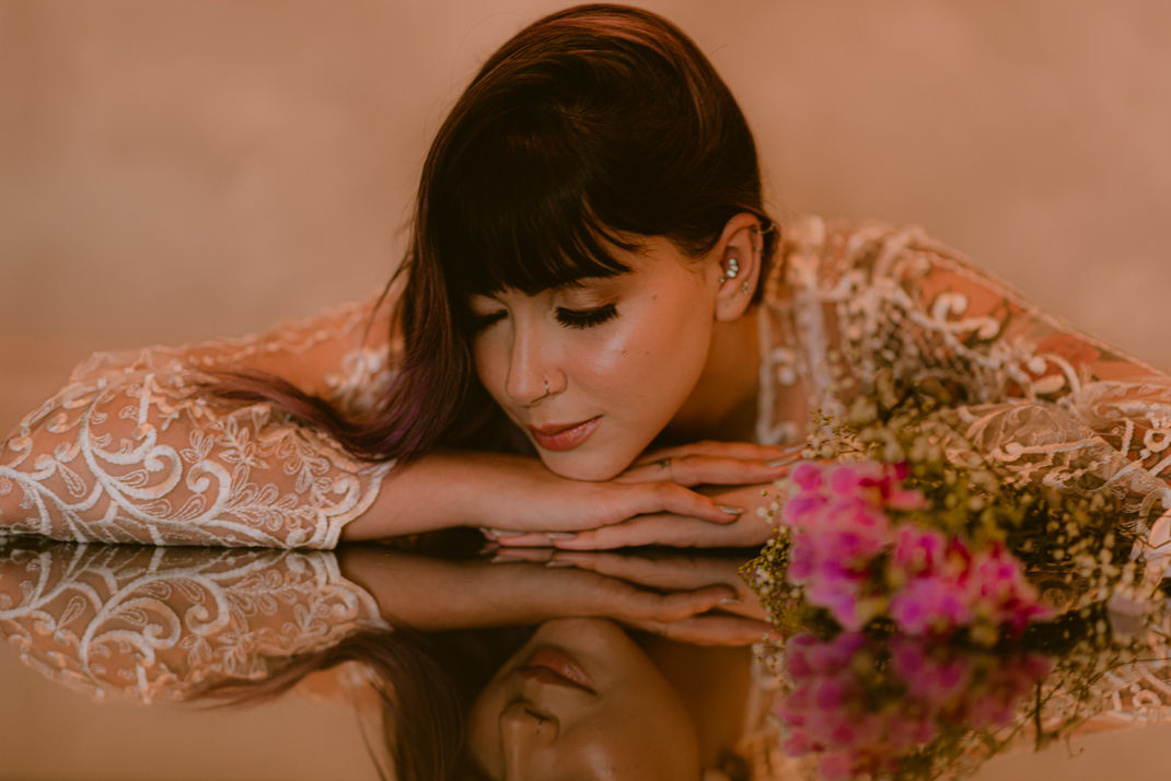 Foto Boudoir - Inspiração para Ensaio Sensual Fotográfico Feminino - Karine Foto Boudoir - Inspiração para Ensaio Sensual Fotográfico Feminino - Karine - Imagem 46