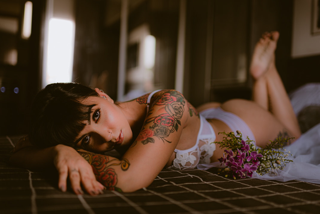 Boudoir - Inspiração para Ensaio Sensual Fotográfico Feminino - Karine Boudoir - Inspiração para Ensaio Sensual Fotográfico Feminino - Karine