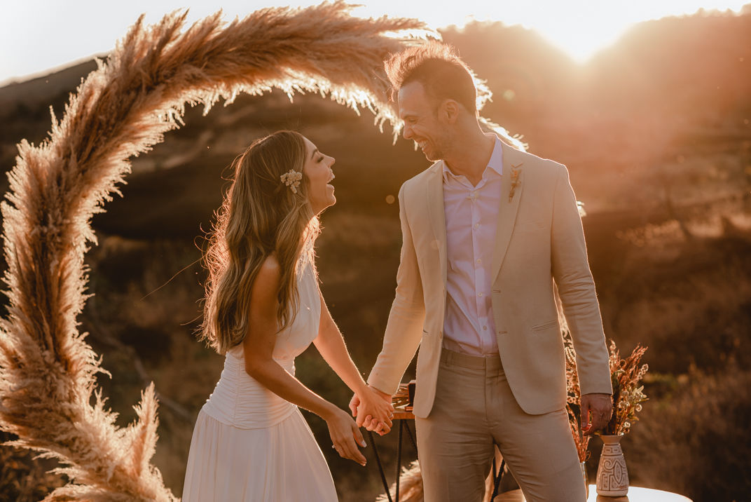 Foto Elopement Wedding na Chapada dos Veadeiros em fim de tarde - Dafne e Leonardo - Imagem 13