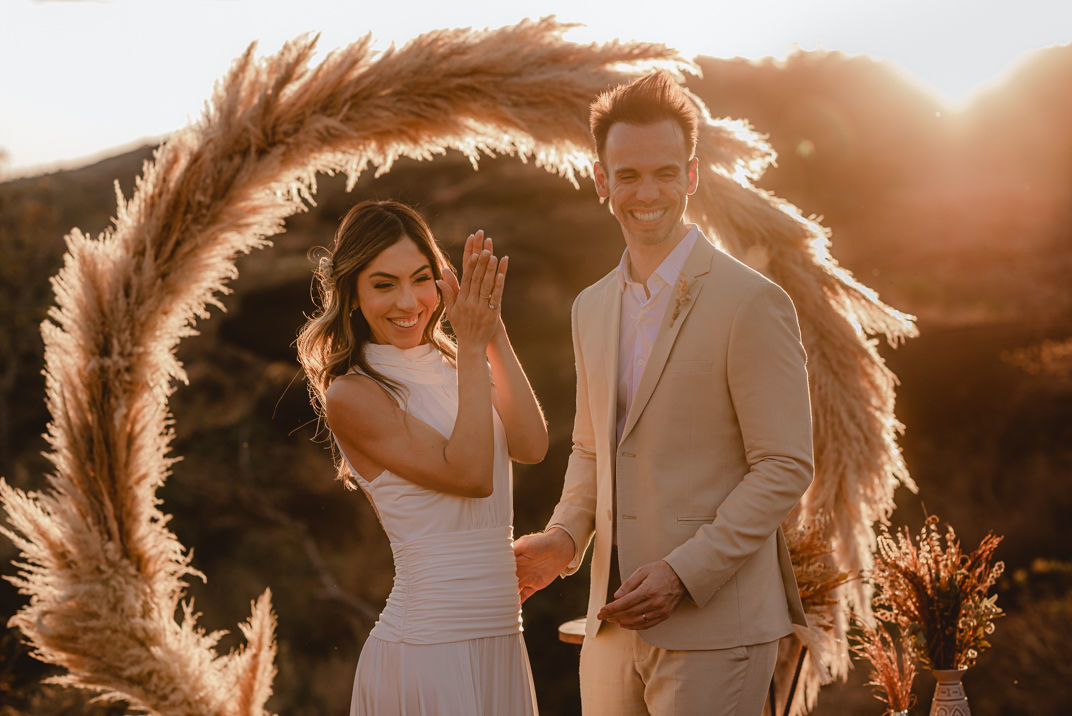 Foto Elopement Wedding na Chapada dos Veadeiros em fim de tarde - Dafne e Leonardo - Imagem 12