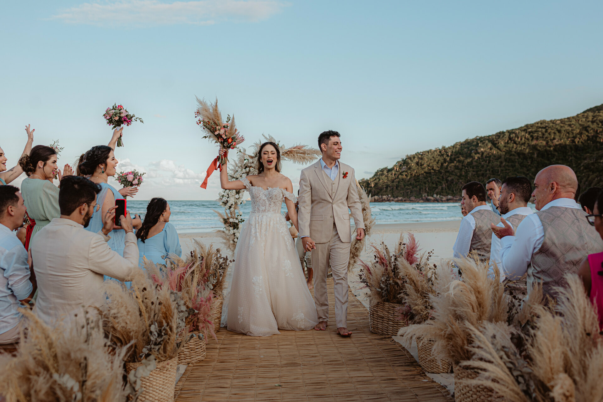  Destination Wedding inspirador em Florianópolis - Praia Brava - Kayra e Igor 