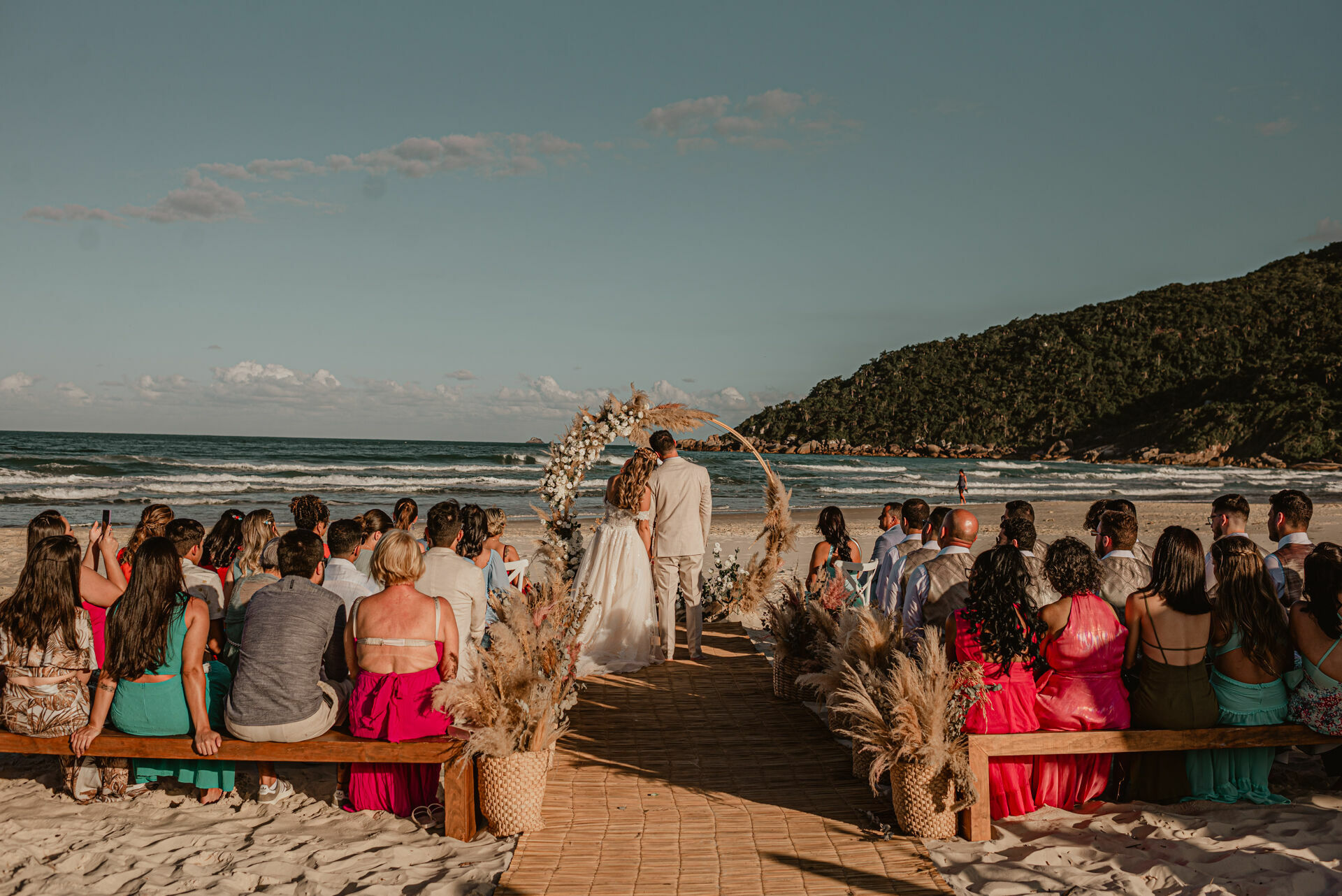 Foto  Destination Wedding inpirador em Florianópolis - Praia Brava - Kayra e Igor  - Imagem 63