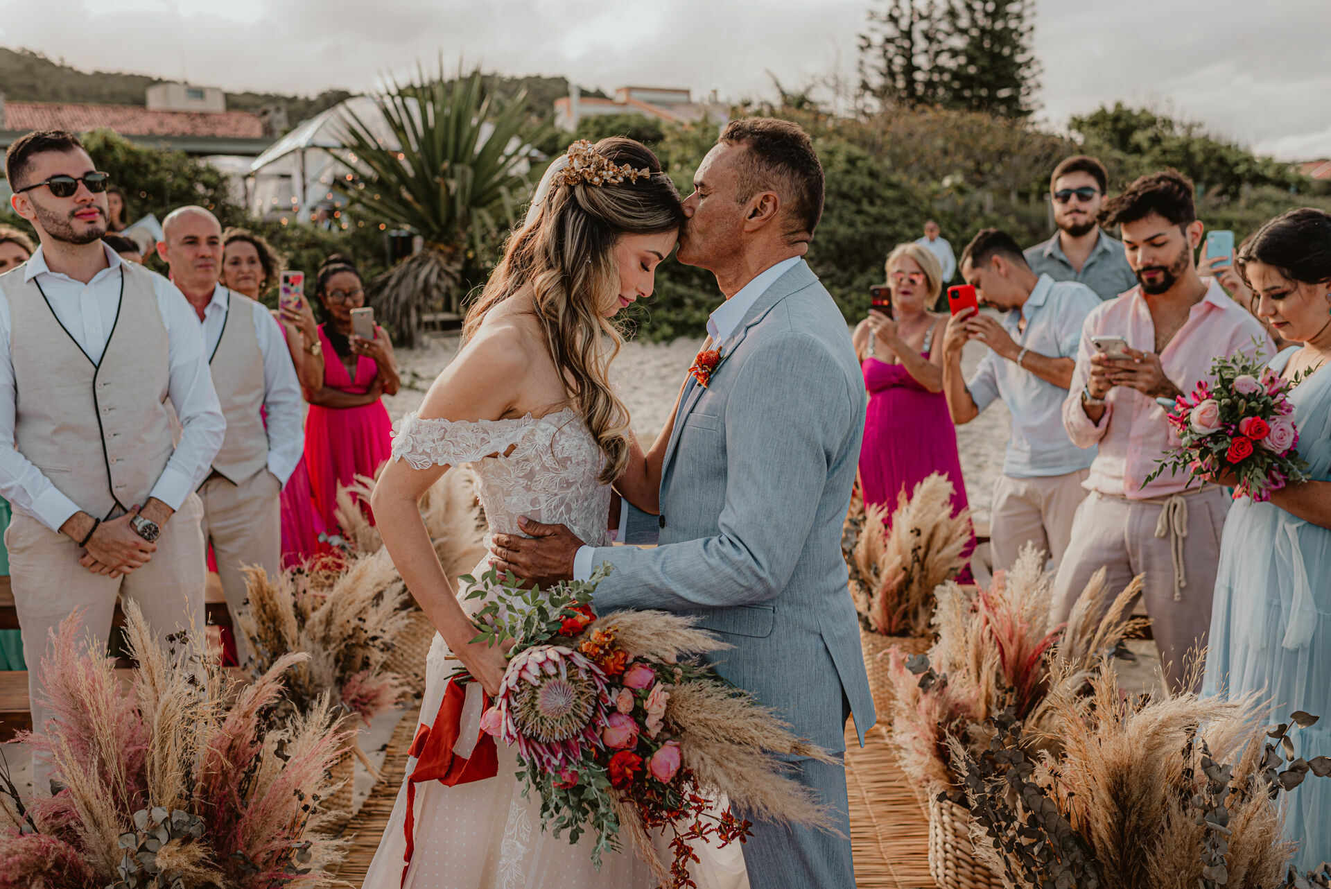 Foto  Destination Wedding inpirador em Florianópolis - Praia Brava - Kayra e Igor  - Imagem 59