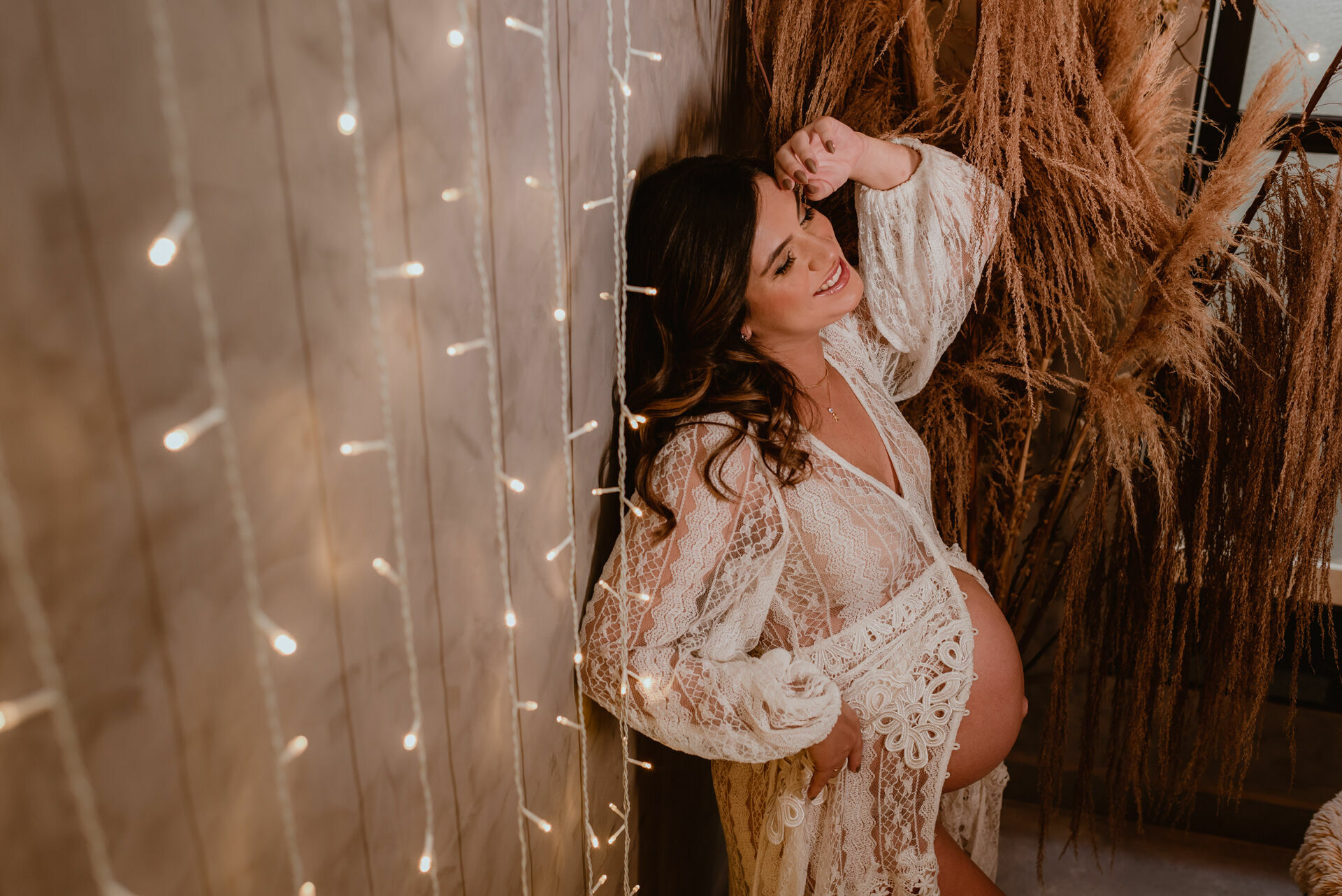 Foto RevoLoft - Ensaio Fotográfico de Gestante em estúdio - Emilly, Célio e Murilo à espera de Pedro - Imagem 4