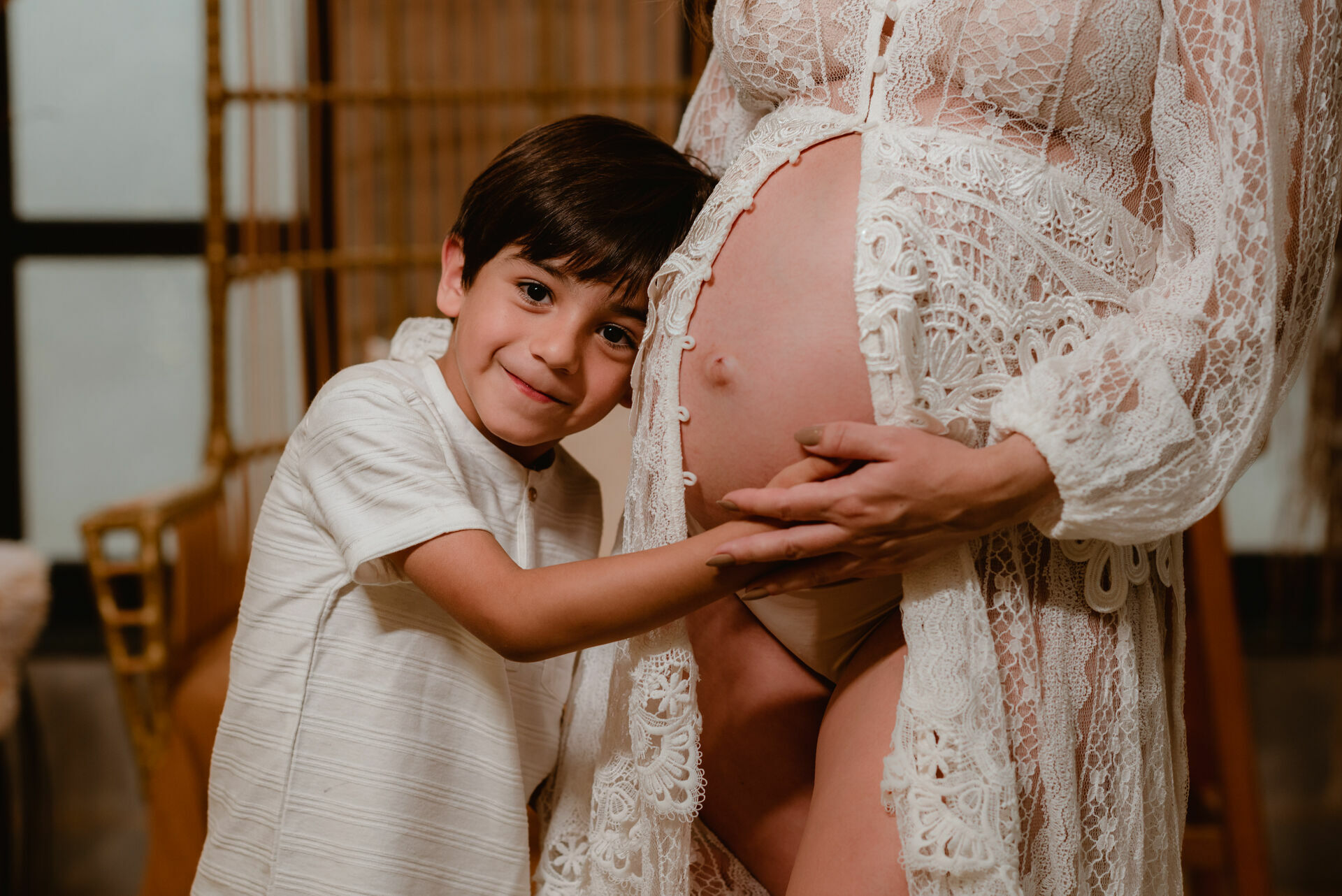 Foto RevoLoft - Ensaio Fotográfico de Gestante em estúdio - Emilly, Célio e Murilo à espera de Pedro - Imagem 11