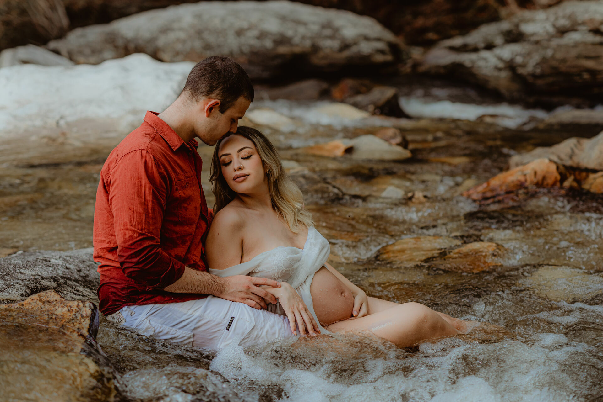 Foto Sessão Fotográfica de gestante - Cachoeira Usina Velha - Heloísa e Marcelo - Imagem 14