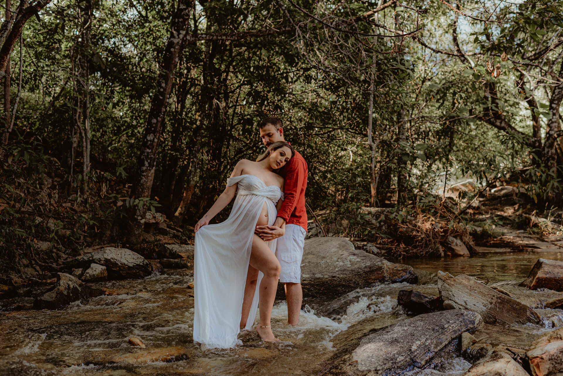 Foto Sessão Fotográfica de gestante - Cachoeira Usina Velha - Heloísa e Marcelo - Imagem 8