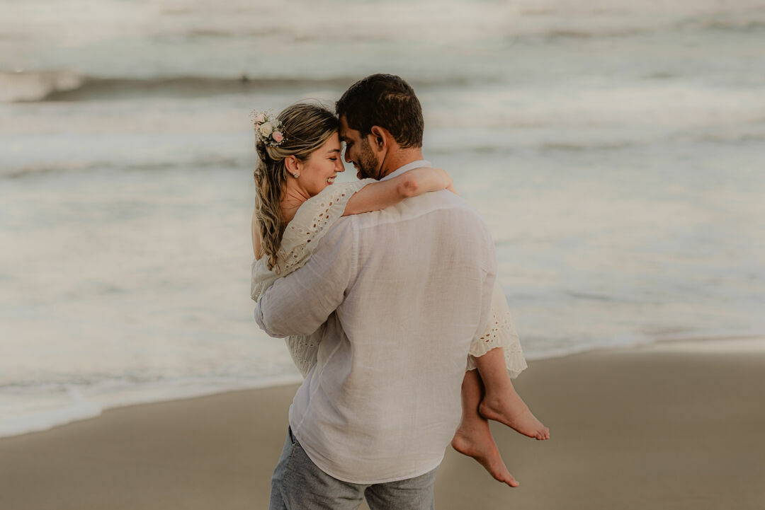Foto Raquel e Lages - Pré-wedding na praia em Balneário Camboriu - um história inspiradora - Imagem 8
