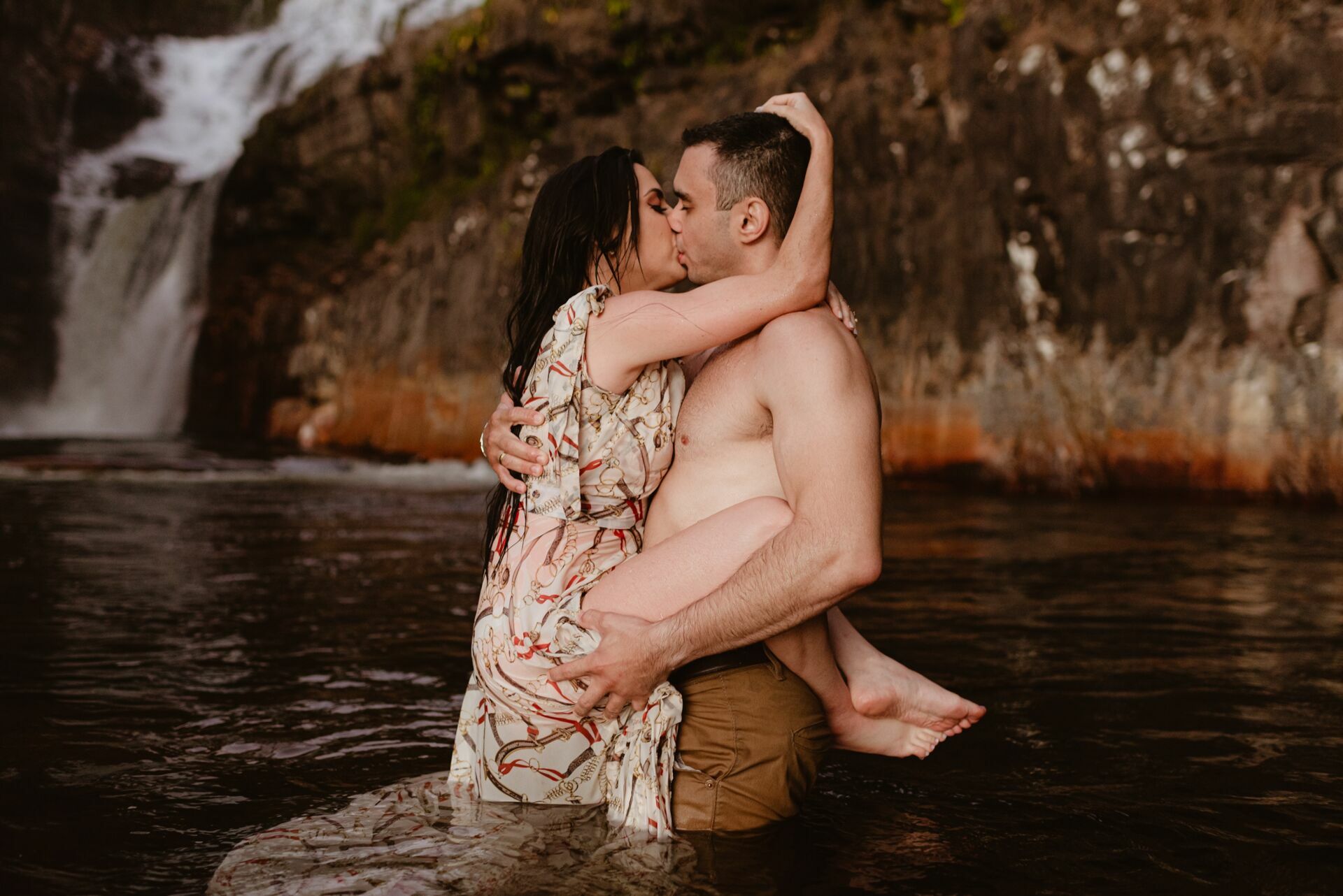 Foto Ensaio Fotográfico de Casal na Chapada dos Veadeiros - Cataratas dos Couros e Vale da Lua - Imagem 44