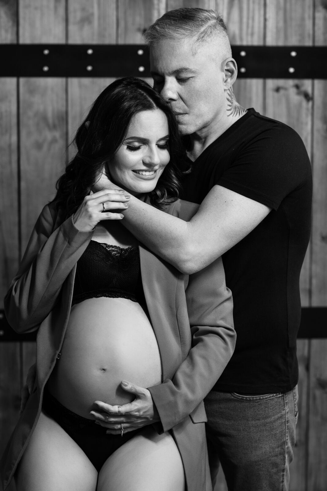 Foto Ensaio fotográfico gestante em Studio - Studio Revoloft em Goiás - pet friendly - Imagem 21