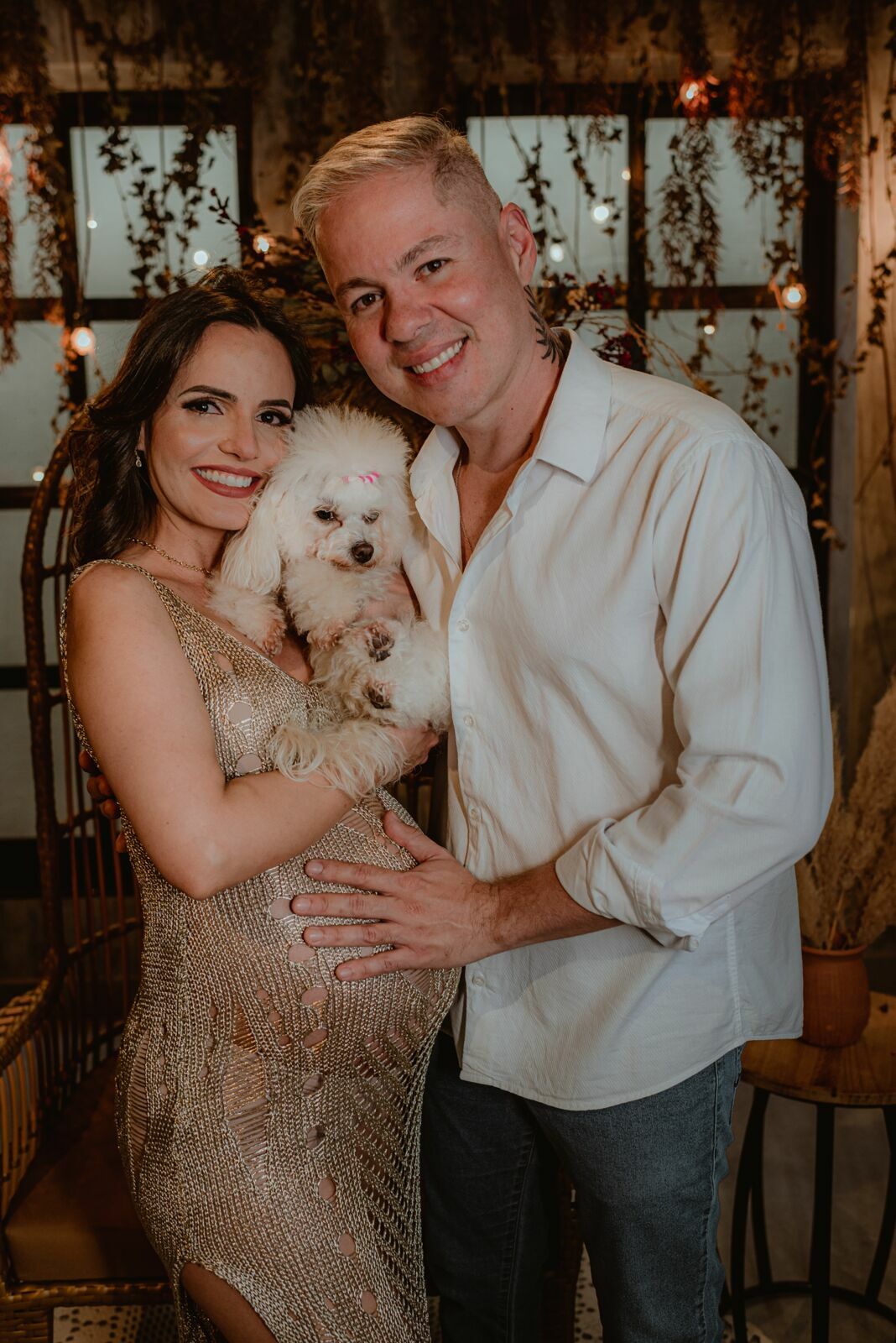 Foto Ensaio fotográfico gestante em Studio - Studio Revoloft em Goiás - pet friendly - Imagem 10