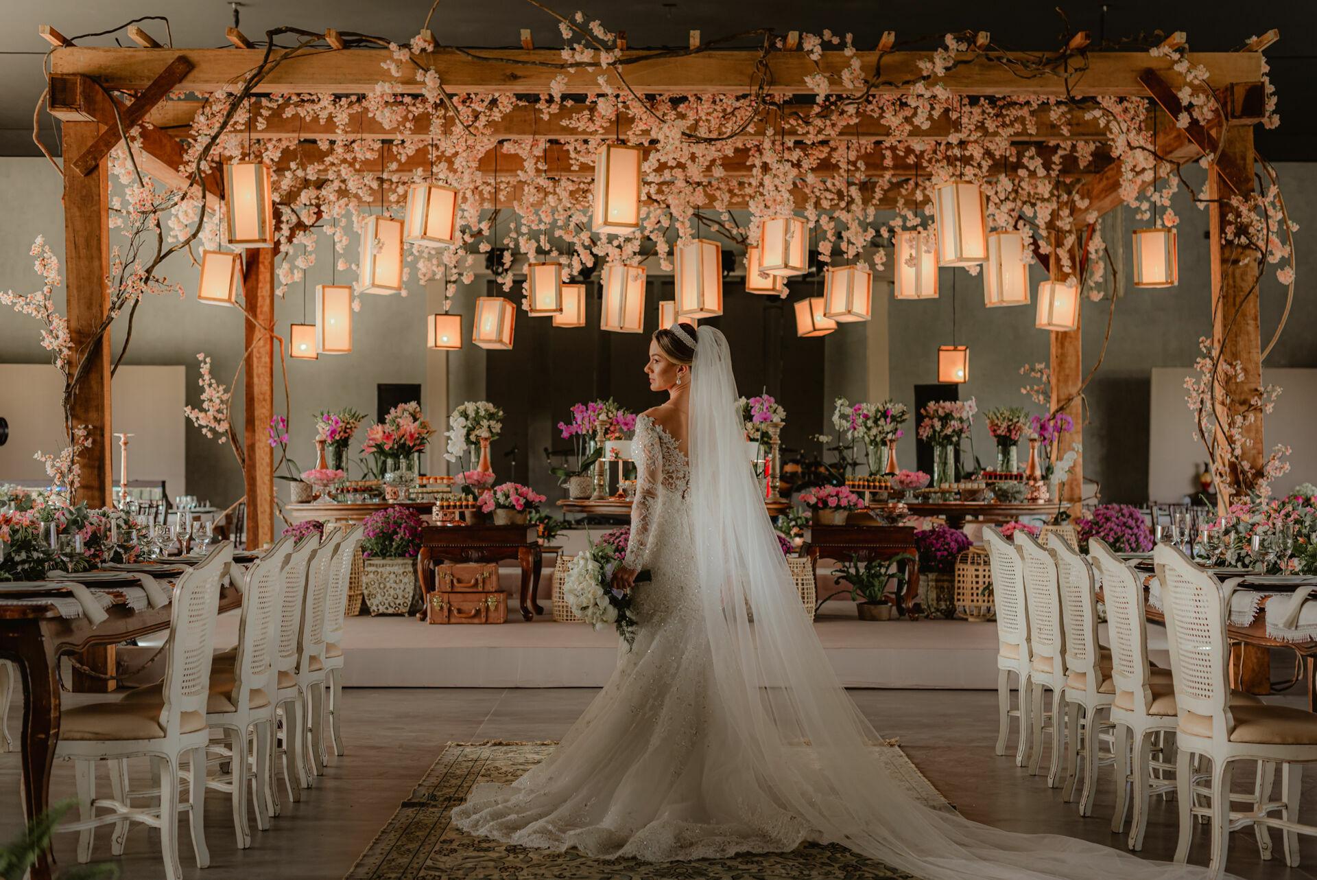Foto Casamento no Salão Muranno - Espaço Cavalo de Raça em Anápolis - Thaini e Marcos - Imagem 25