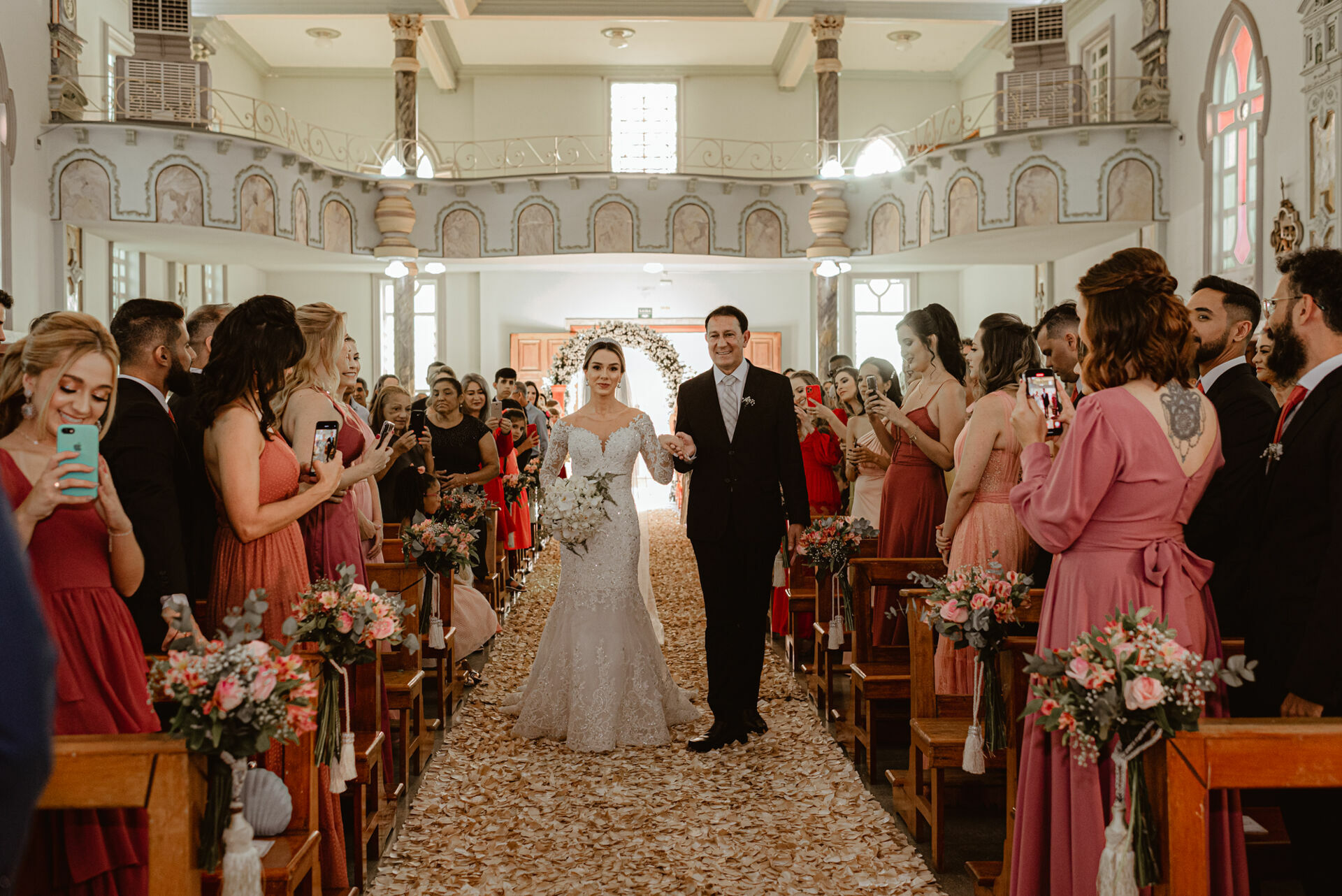 Foto Casamento no Salão Muranno - Espaço Cavalo de Raça em Anápolis - Thaini e Marcos - Imagem 20