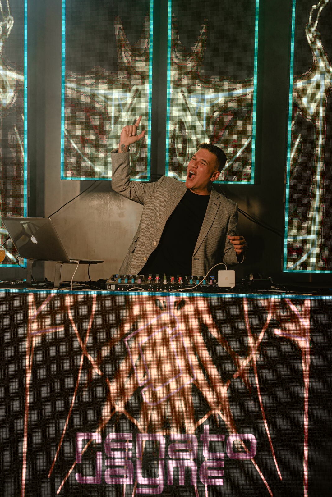 Foto Casamento no Salão Muranno - Espaço Cavalo de Raça em Anápolis - Thaini e Marcos - Imagem 54