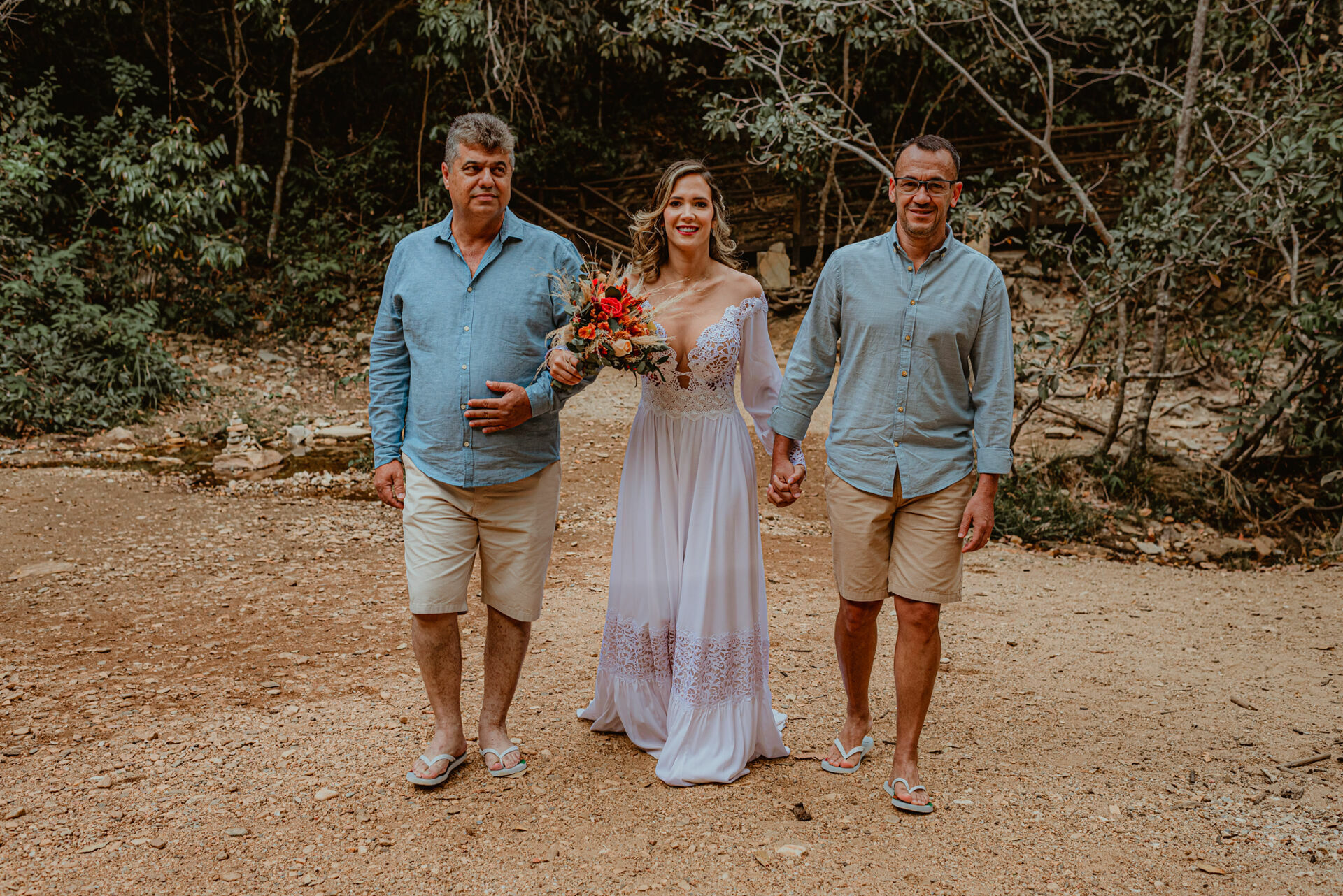 Foto Casamento Intimista na Cachoeira do Abade em Pirenópolis de Goiás - Luanna e Marcelo - Imagem 35