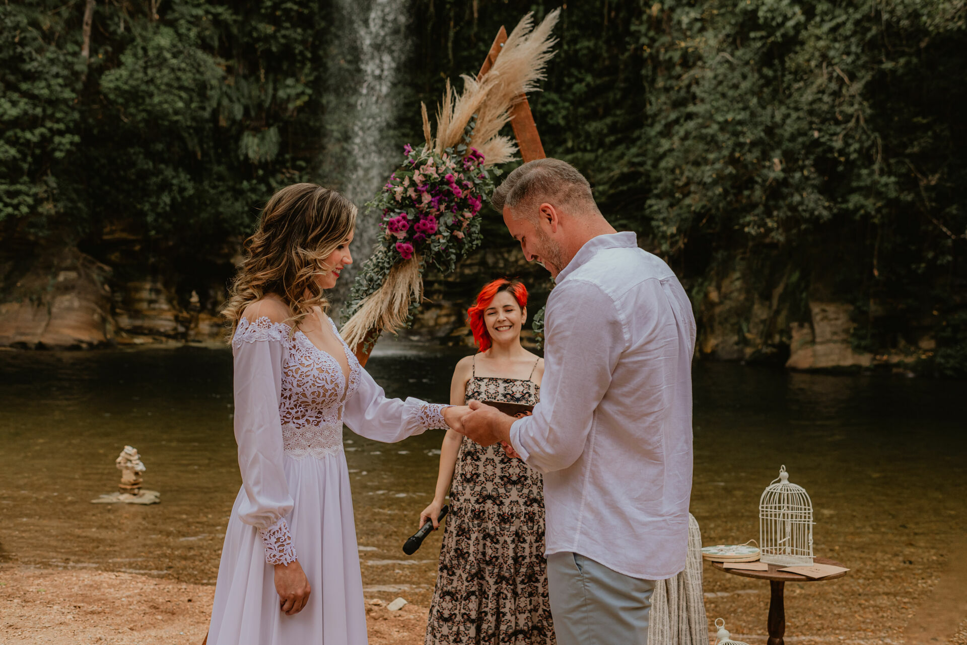 Foto Casamento Intimista na Cachoeira do Abade em Pirenópolis de Goiás - Luanna e Marcelo - Imagem 61