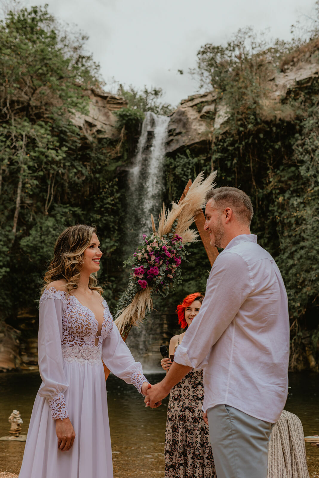 Foto Casamento Intimista na Cachoeira do Abade em Pirenópolis de Goiás - Luanna e Marcelo - Imagem 60