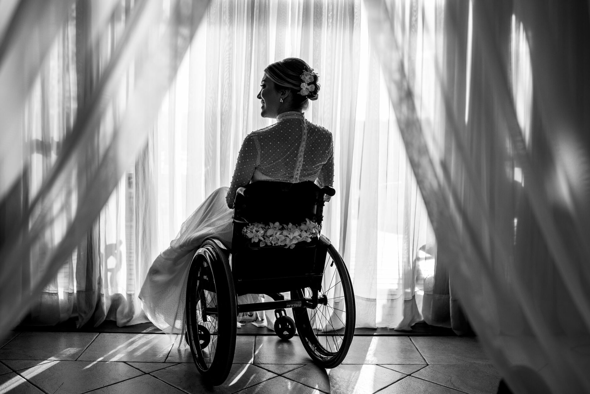 Foto Paraquedista que ficou tetraplégica se casa em uma linda cerimônia em fim de tarde na Fazenda Nova Conceição em Goiás - Raquel e Lages - Imagem 32